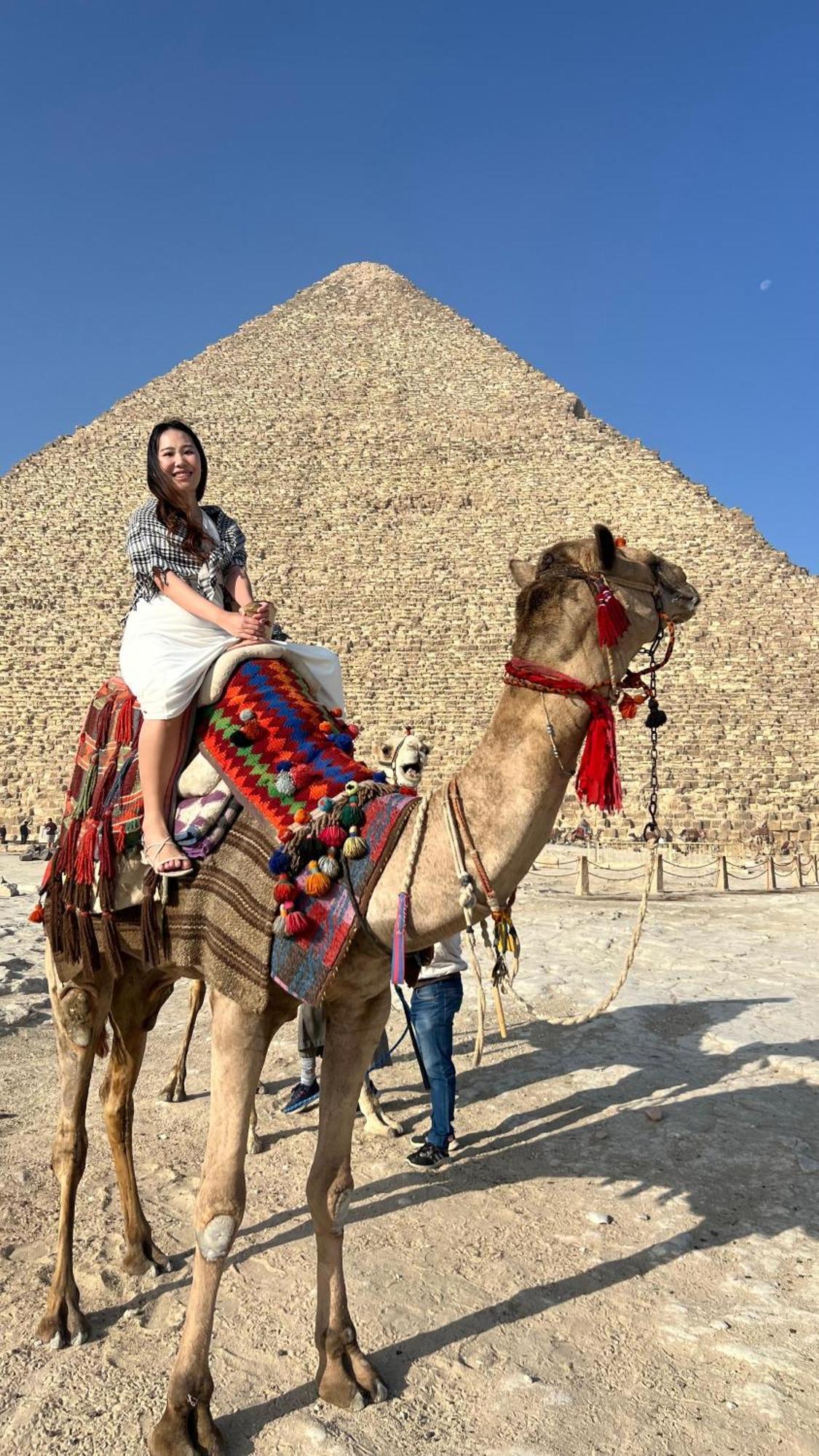 Guest house New White Pyramids