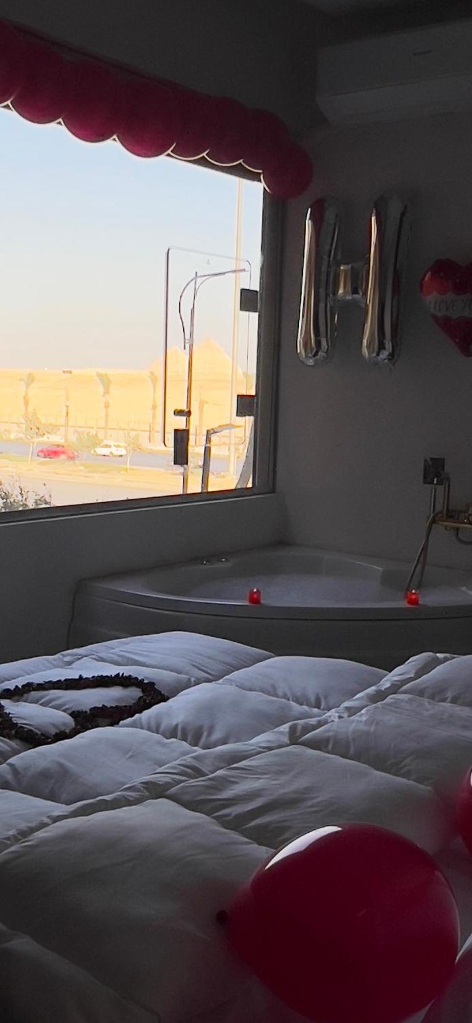 Guest house New White Pyramids Ghatati