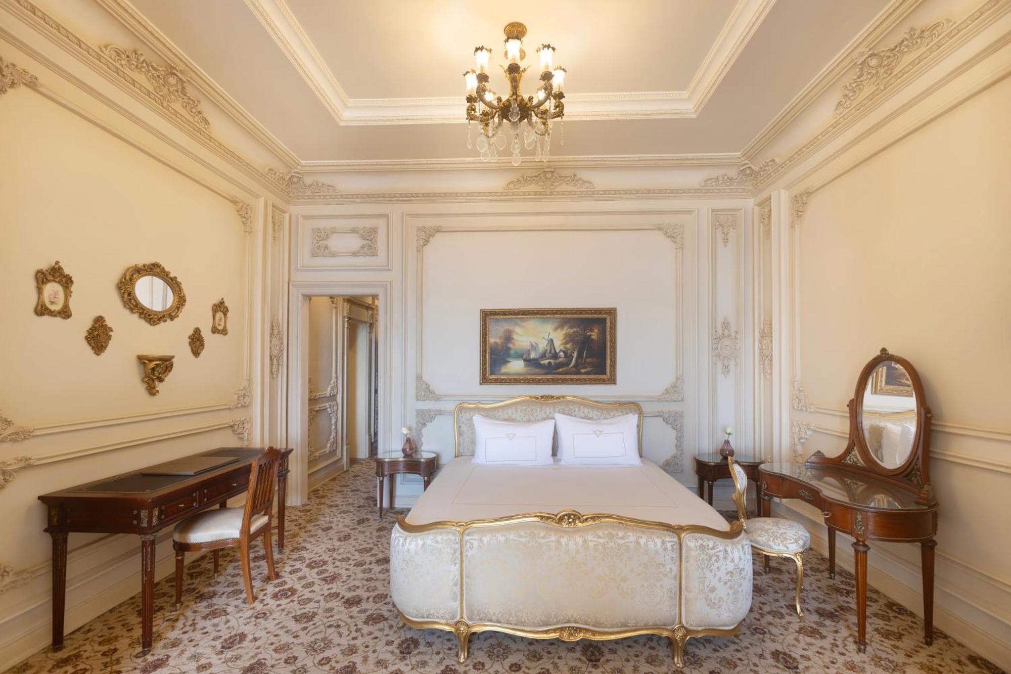 Rixos Montaza 5*