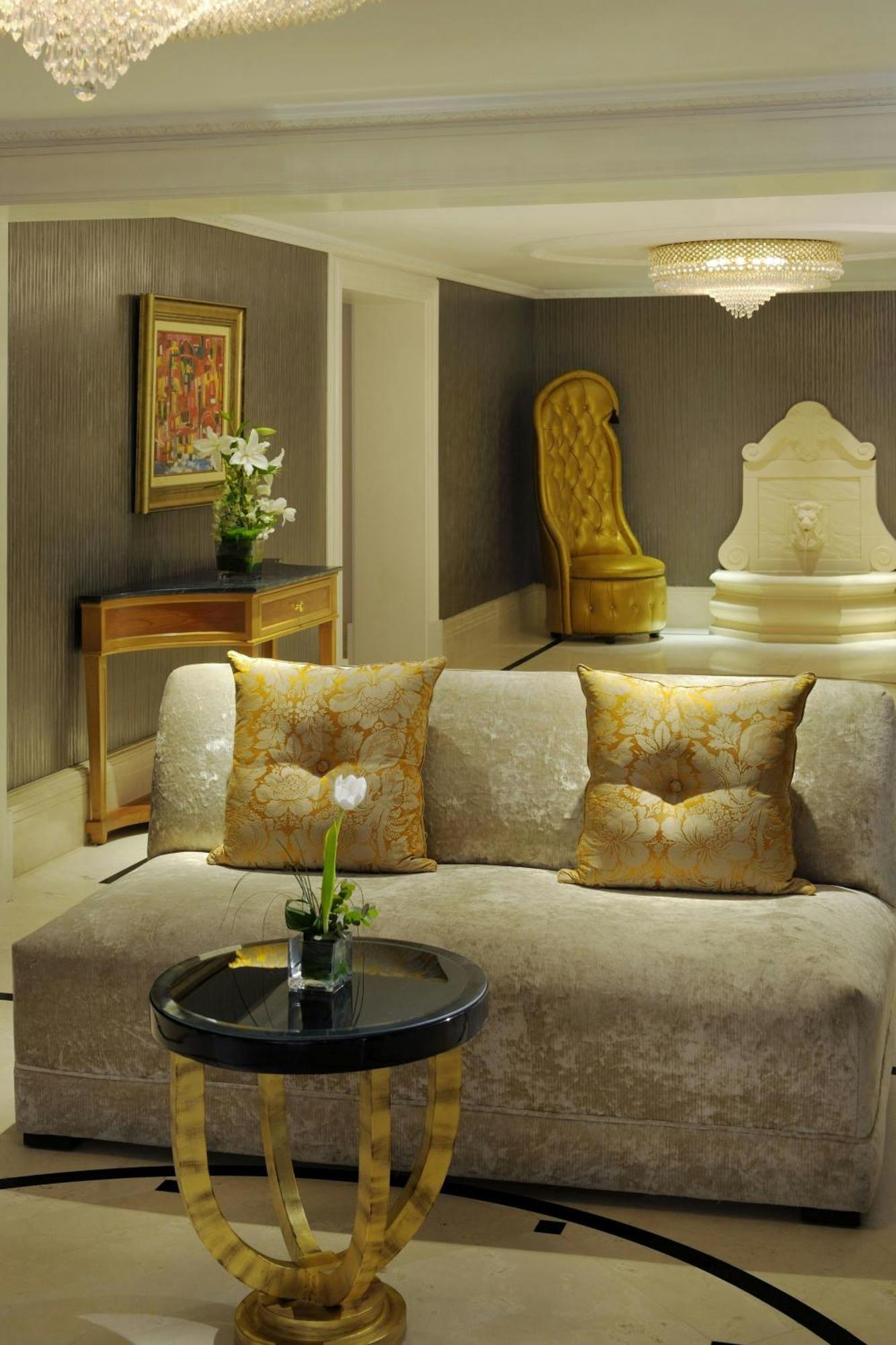 Hotel Cairo Marriott & Omar Khayyam Casino Giza