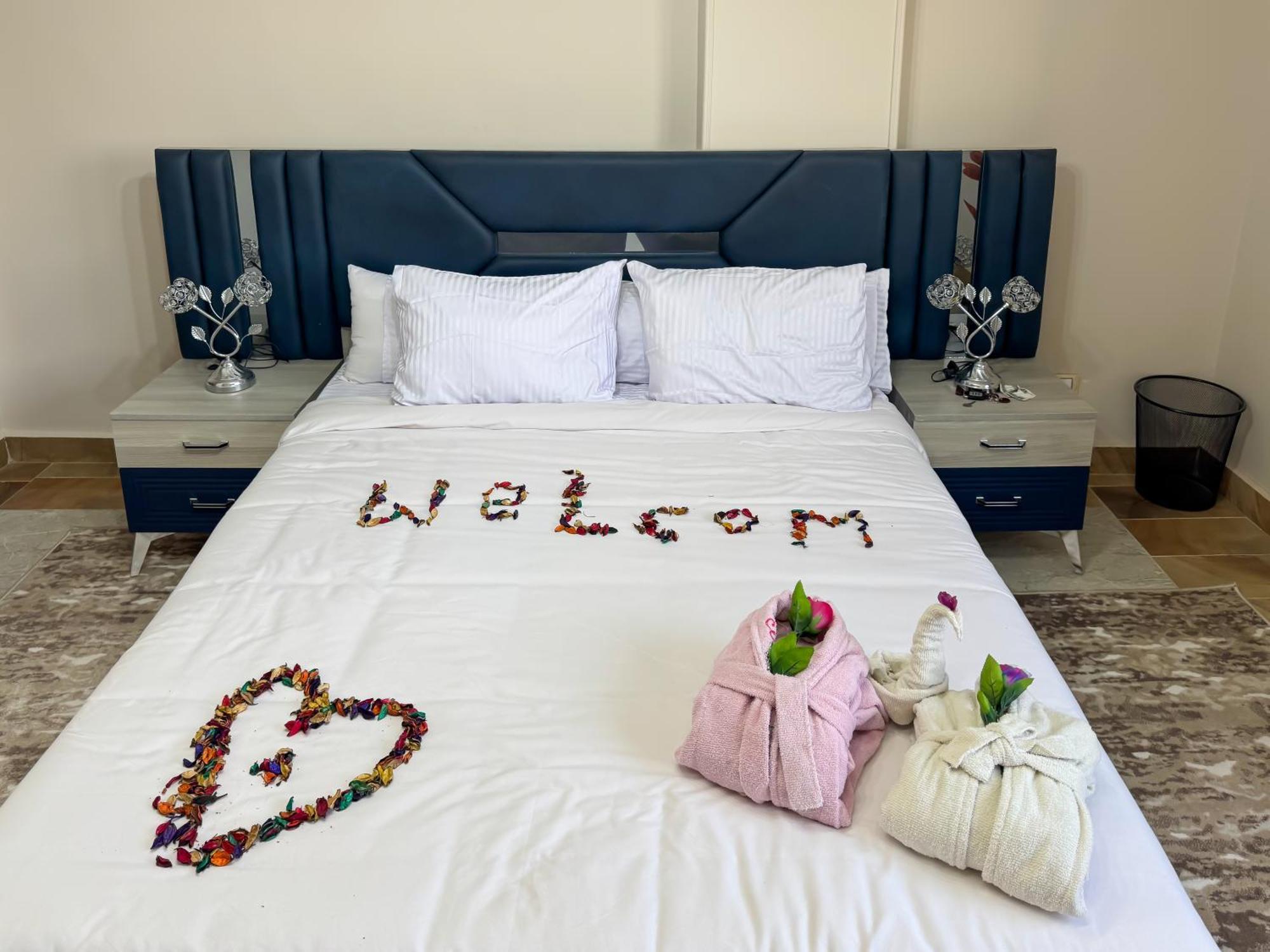 New Pyramids Homestay Cairo