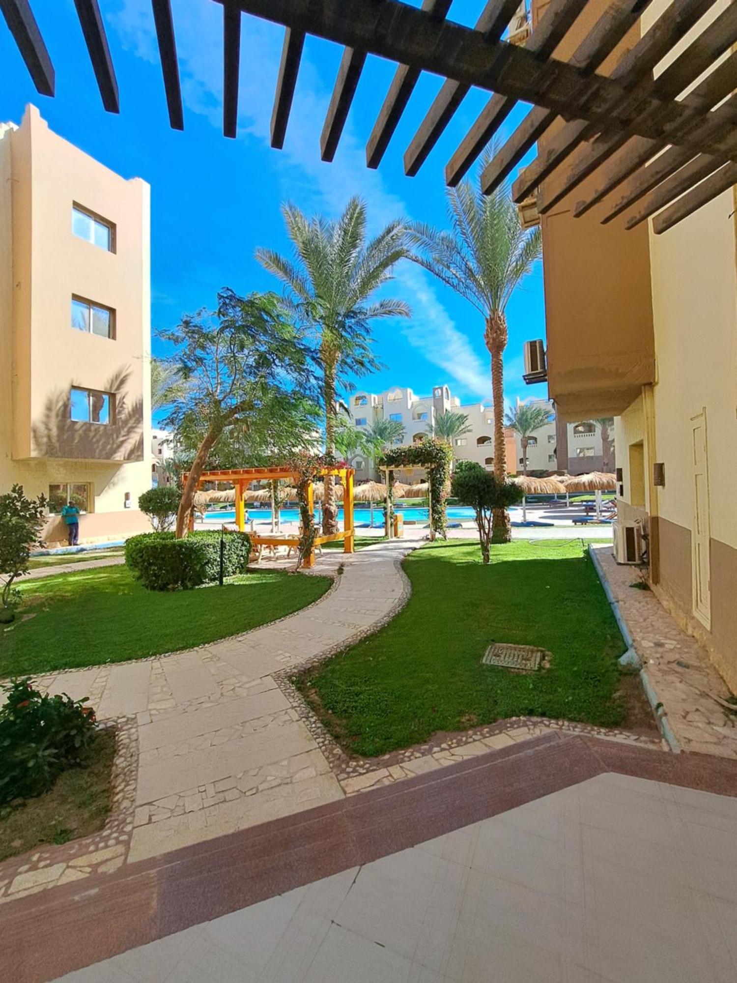 Front 2br At Elkarma & Aqua Park Hurghada
