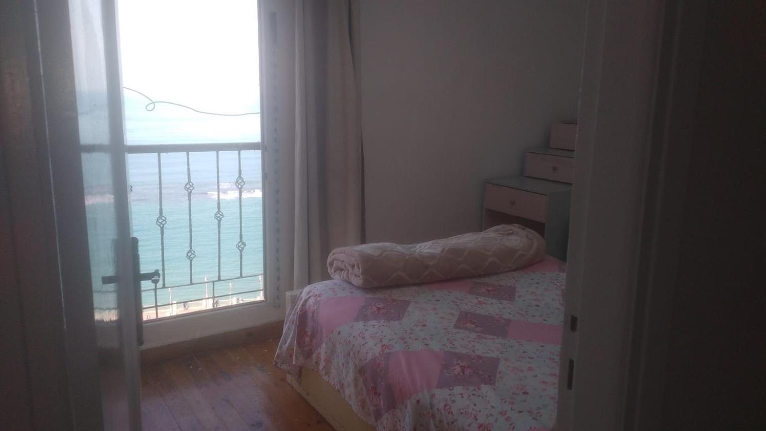 Zamzm Panoramic Sea View Family Flat - Beachfront Apartment Alexandria