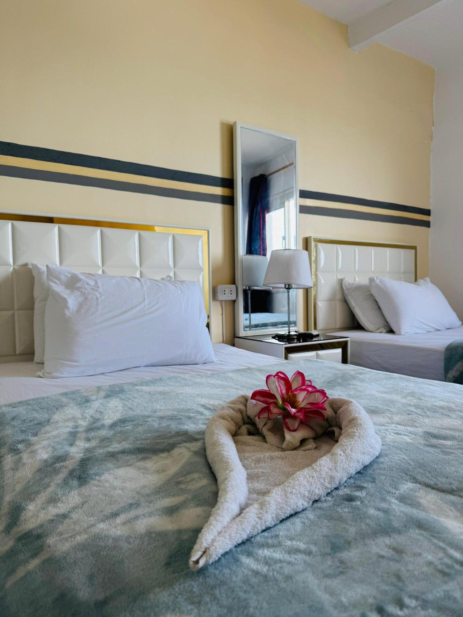 Luxury Sporting Direct Sea View Apartment *
