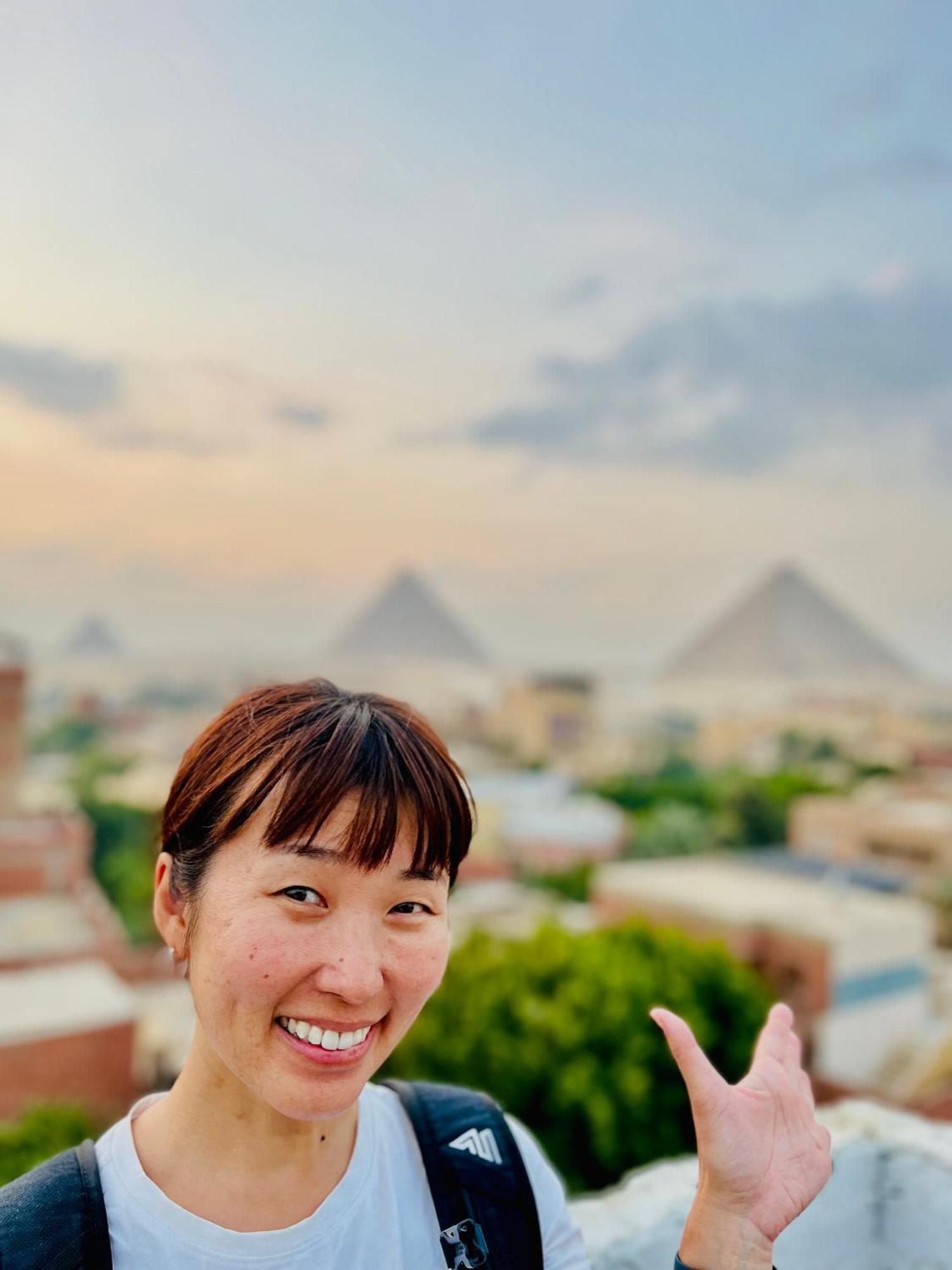 Loay Pyramids View Kahire