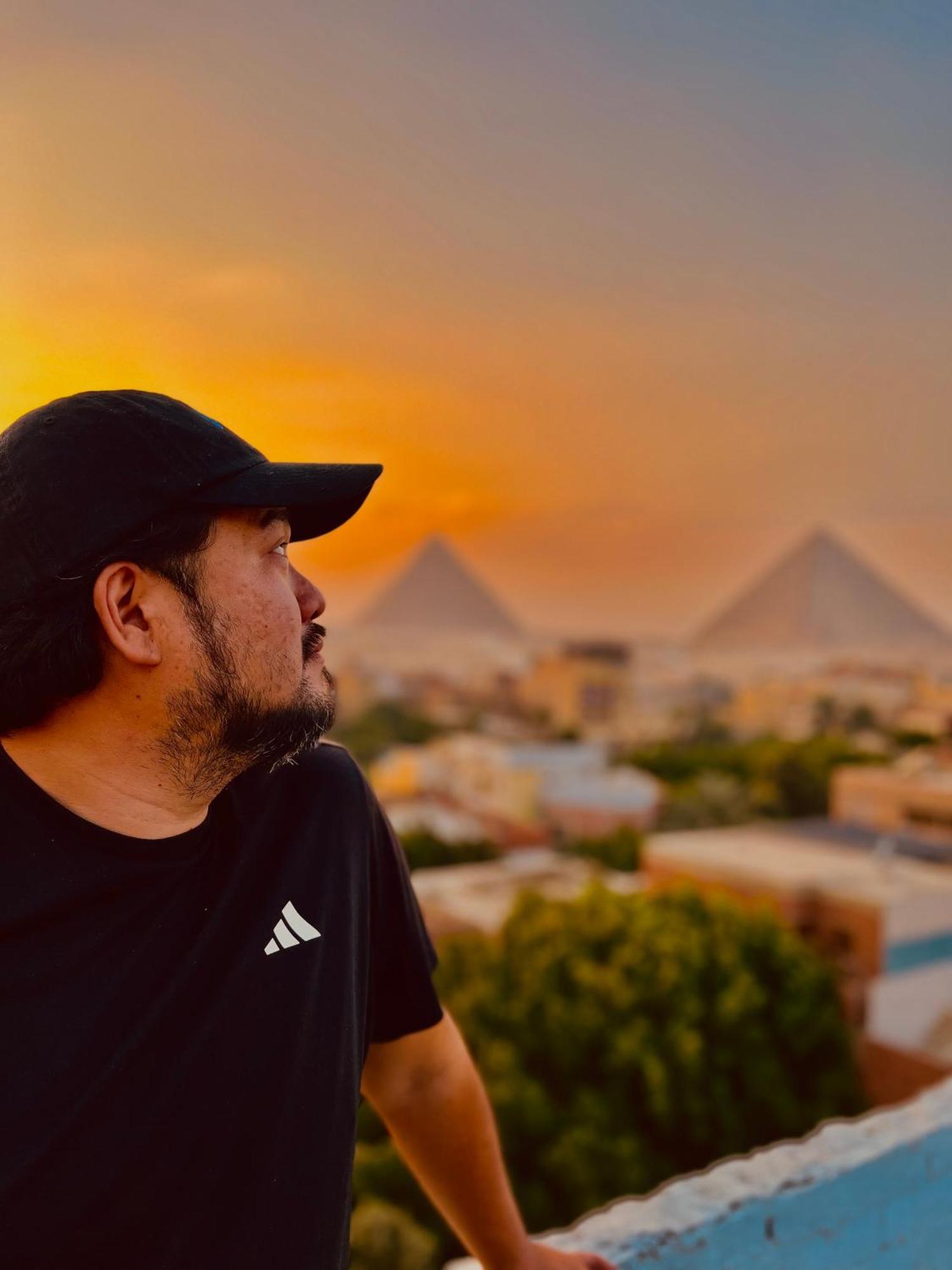 Loay Pyramids View