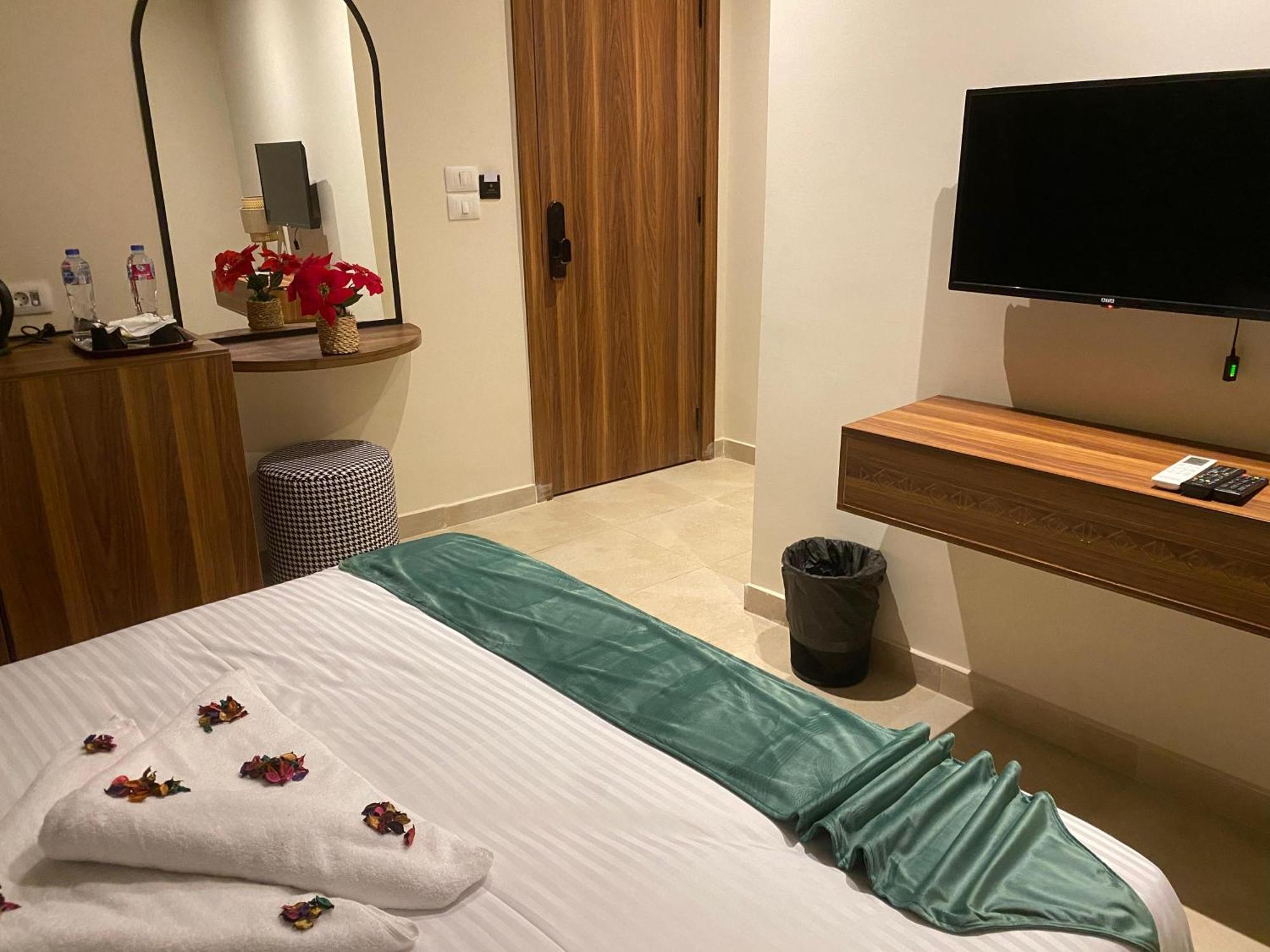 Hotel The Nomad Pyramids Boutique Kafrat al Jabal