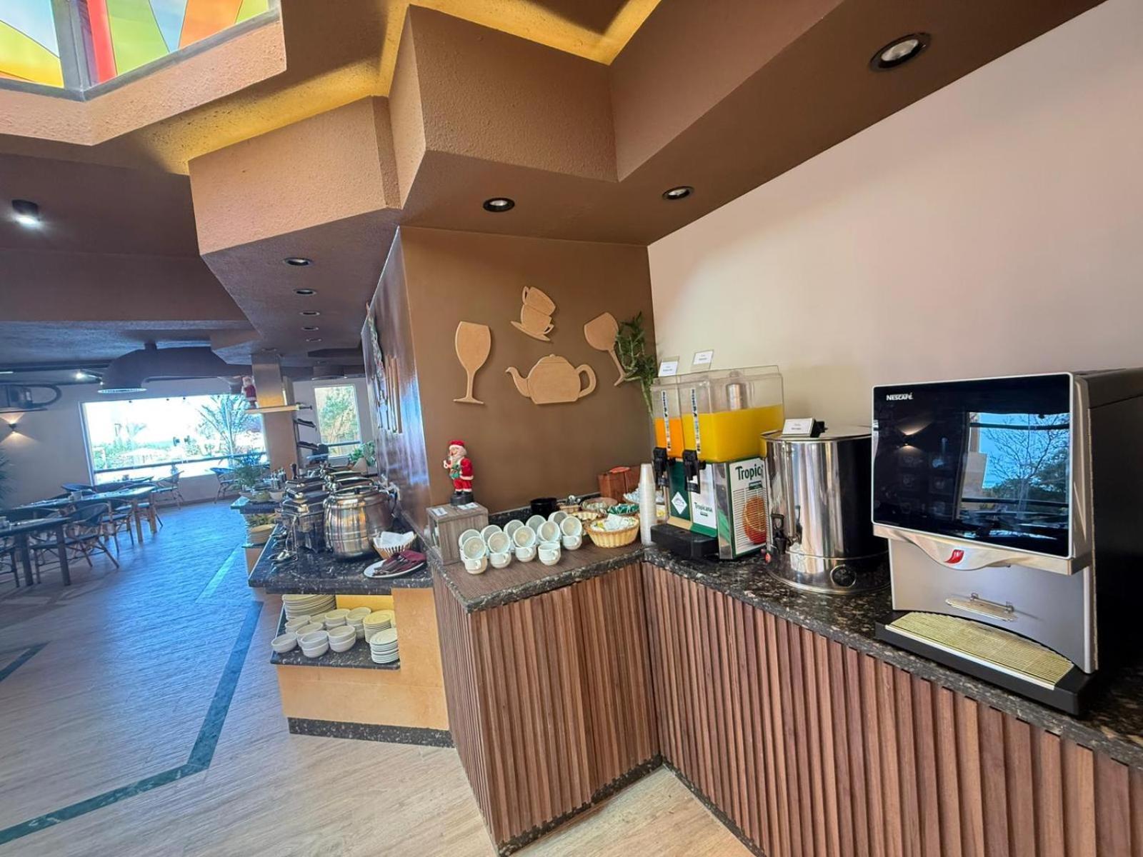 Apartment Stunning 2br - Al Dora Resort,