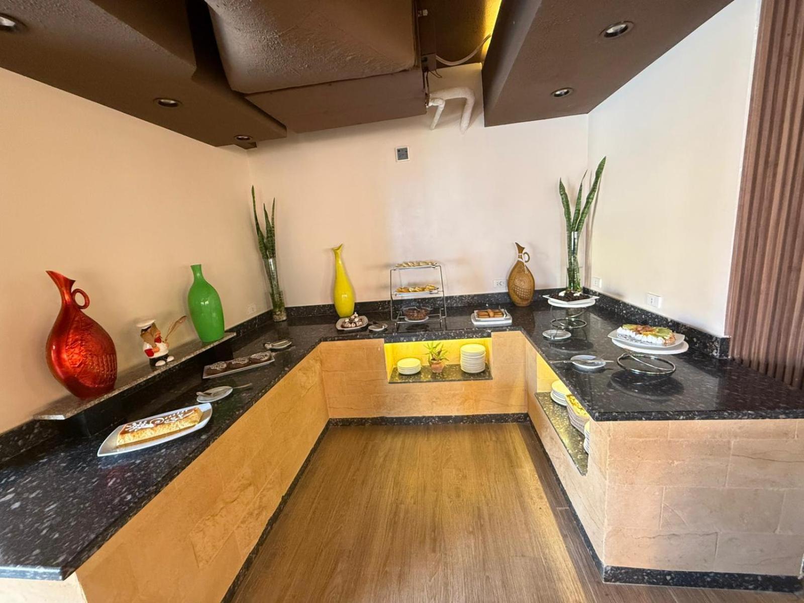 Stunning 2br - Al Dora Resort, Apartment *