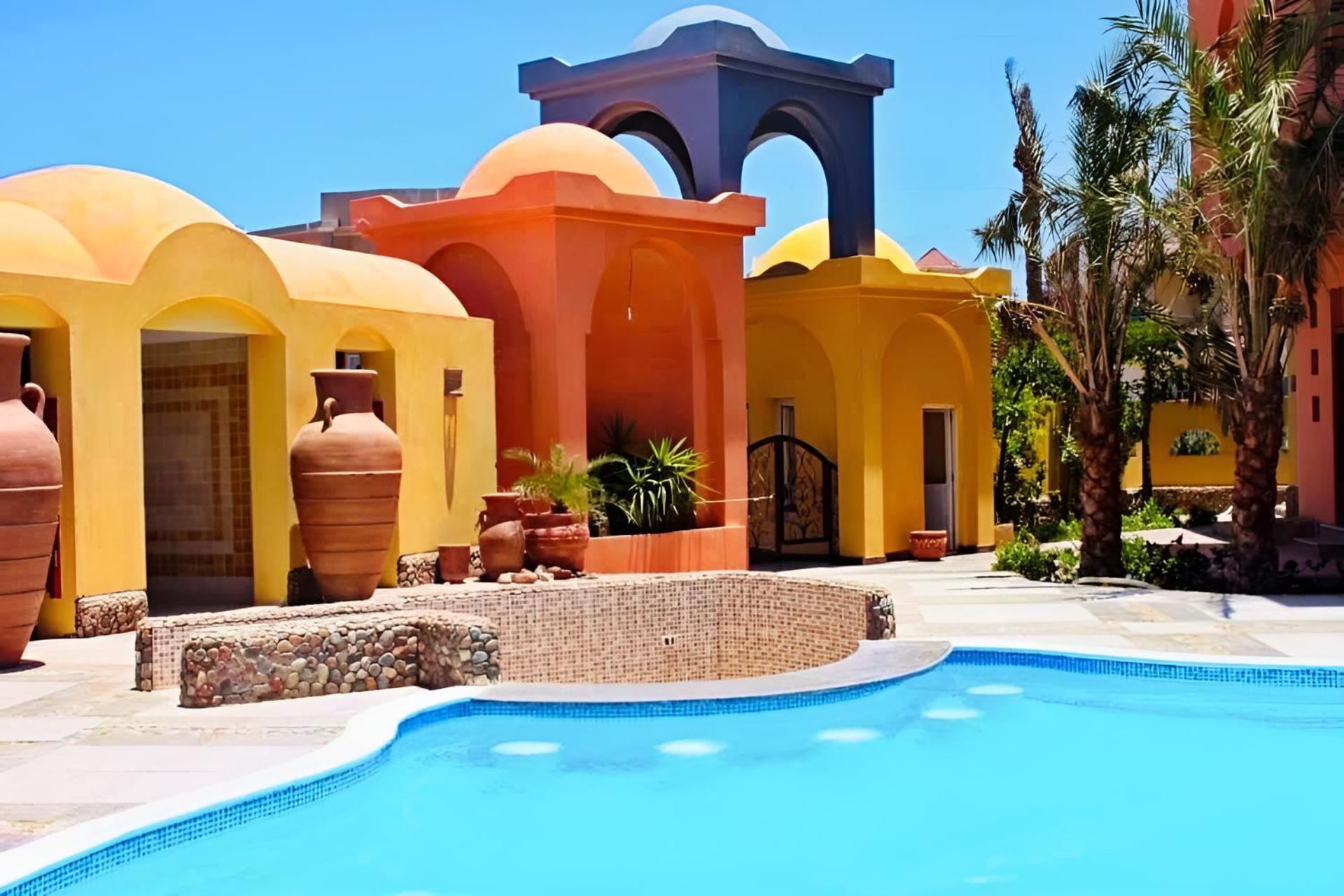 Stunning 2br - Al Dora Resort, *