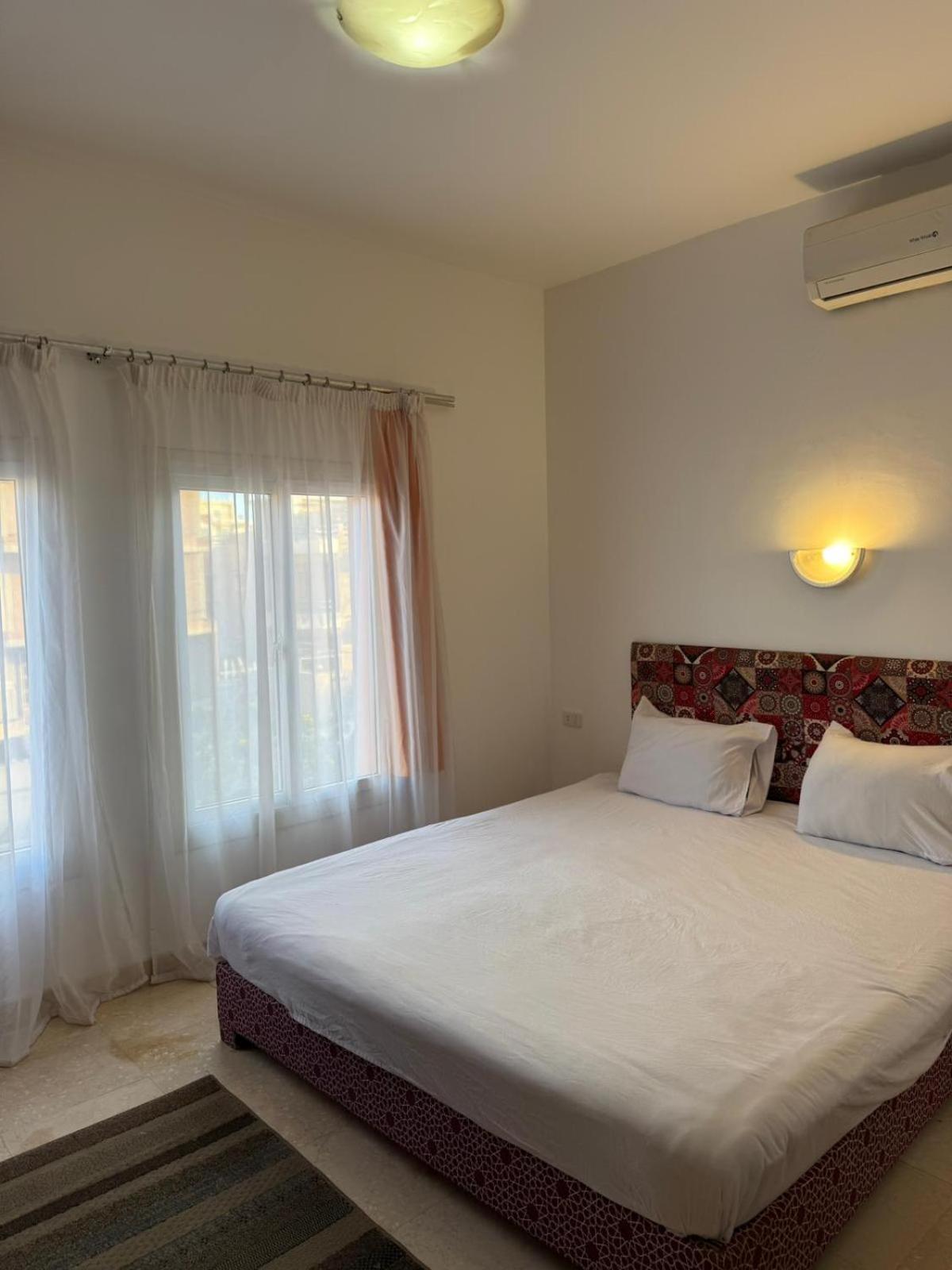 Stunning 2br - Al Dora Resort, *