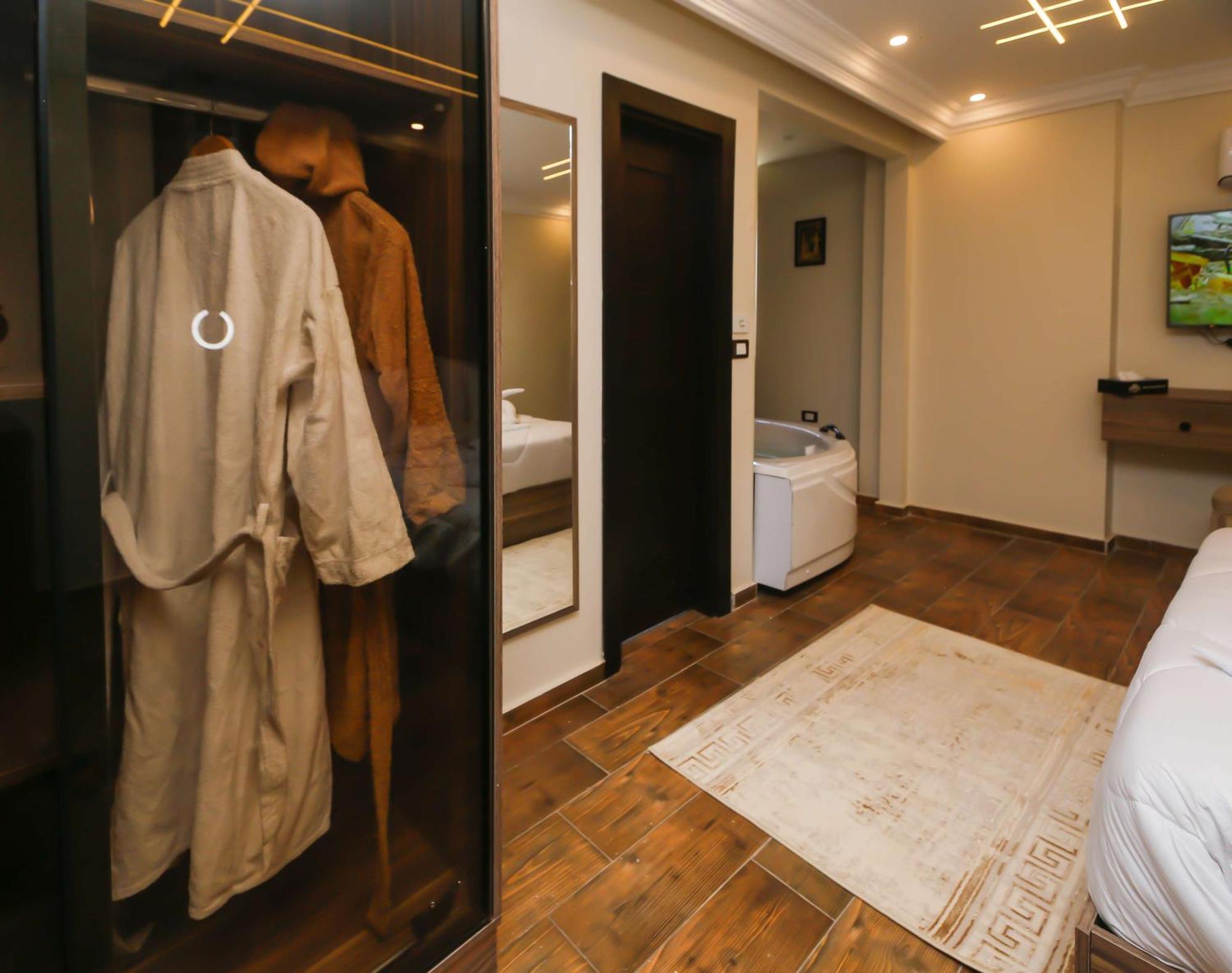 Bed & Breakfast Imperial Pyramids View