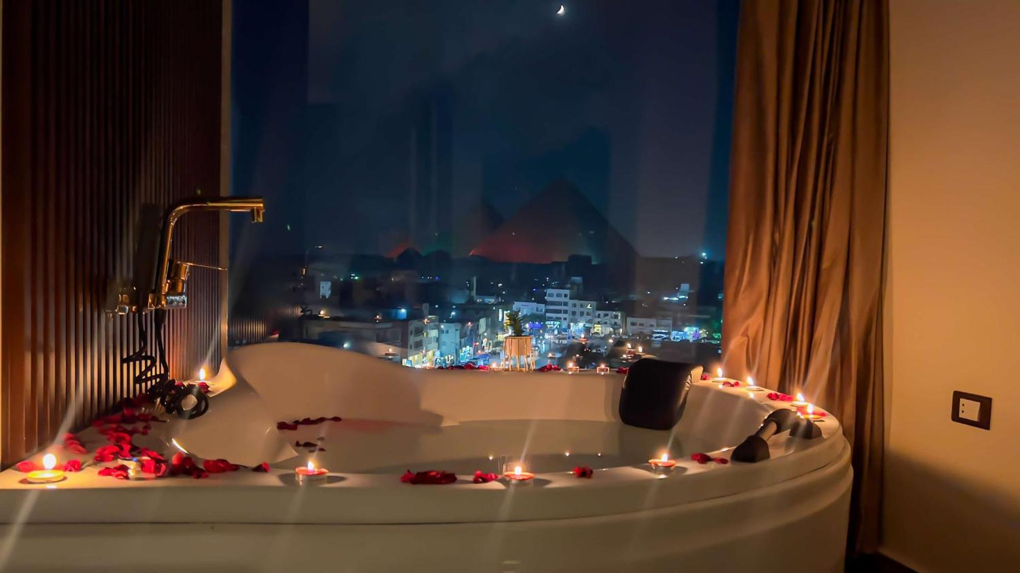 Imperial Pyramids View * Nazlet el-Sisi