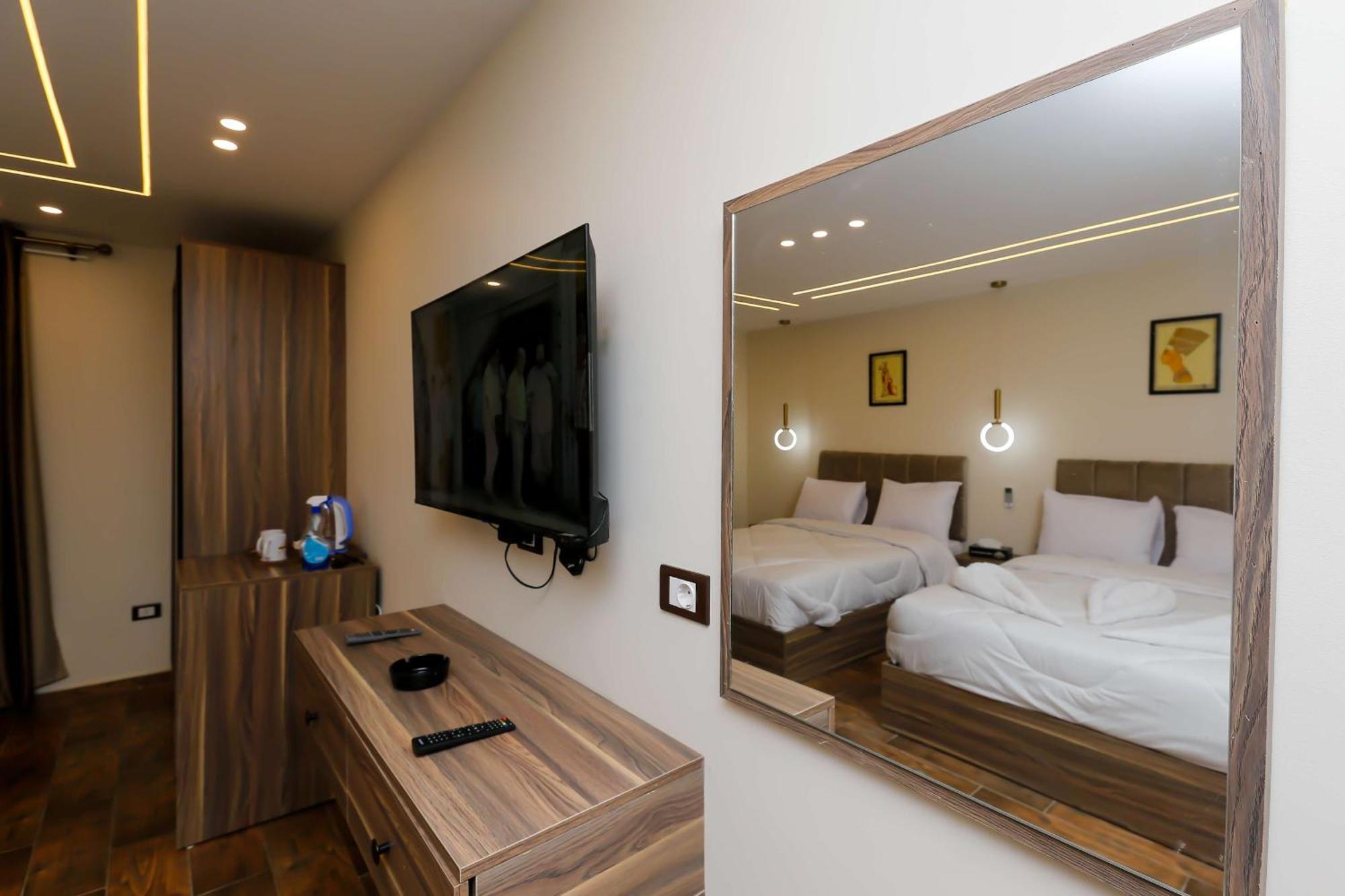 Imperial Pyramids View Bed & Breakfast