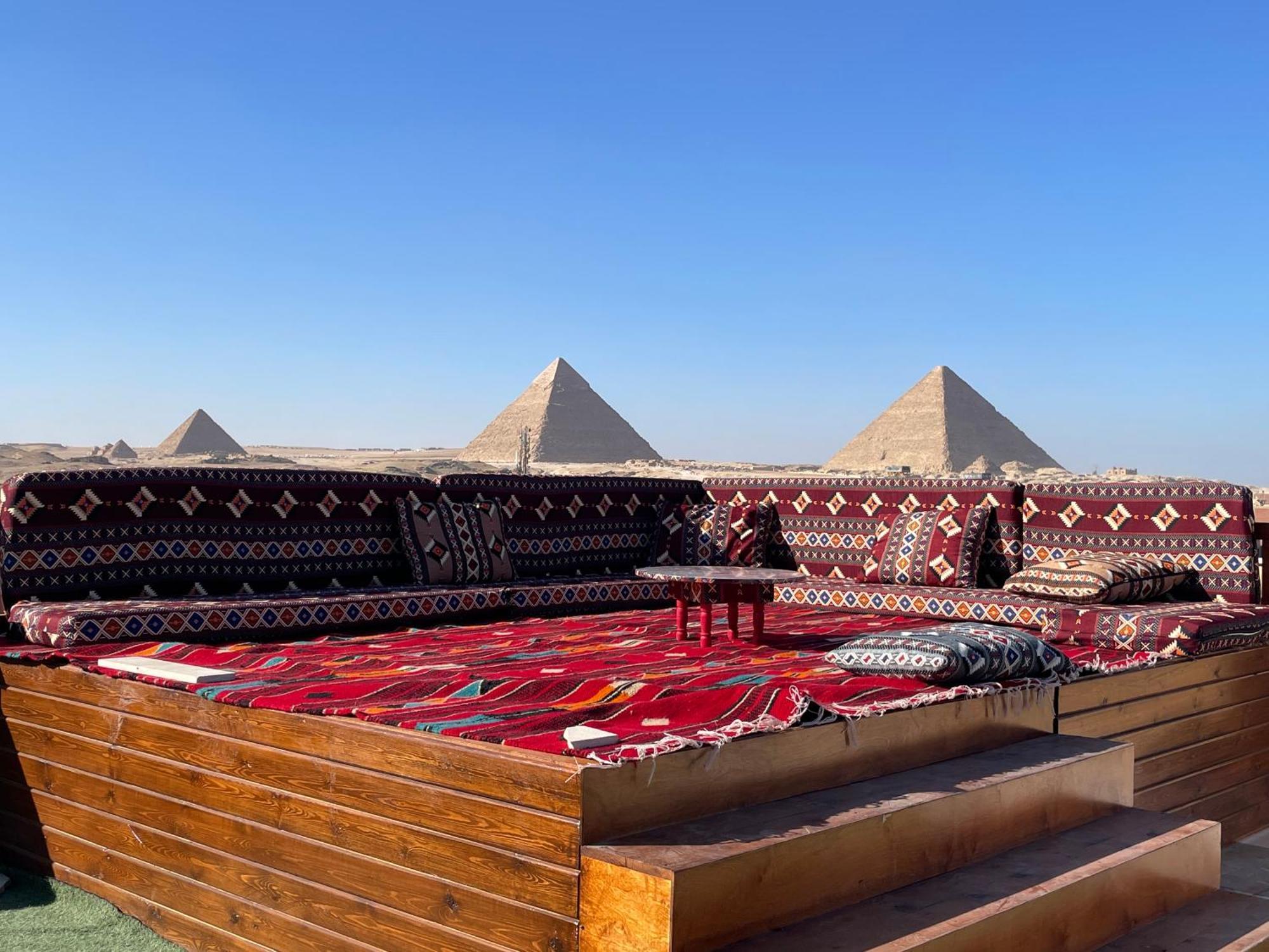Golden Mask Pyramids Hotel *