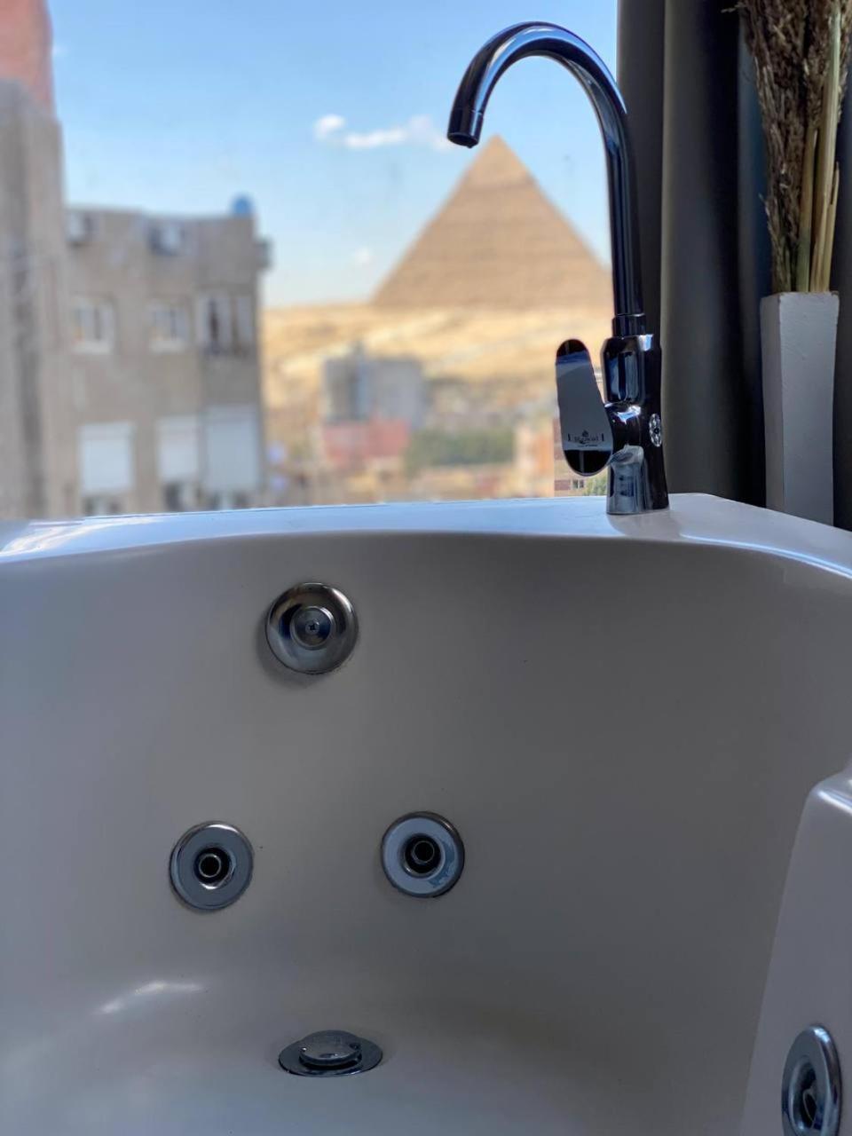 Moonlight Pyramids View 4*