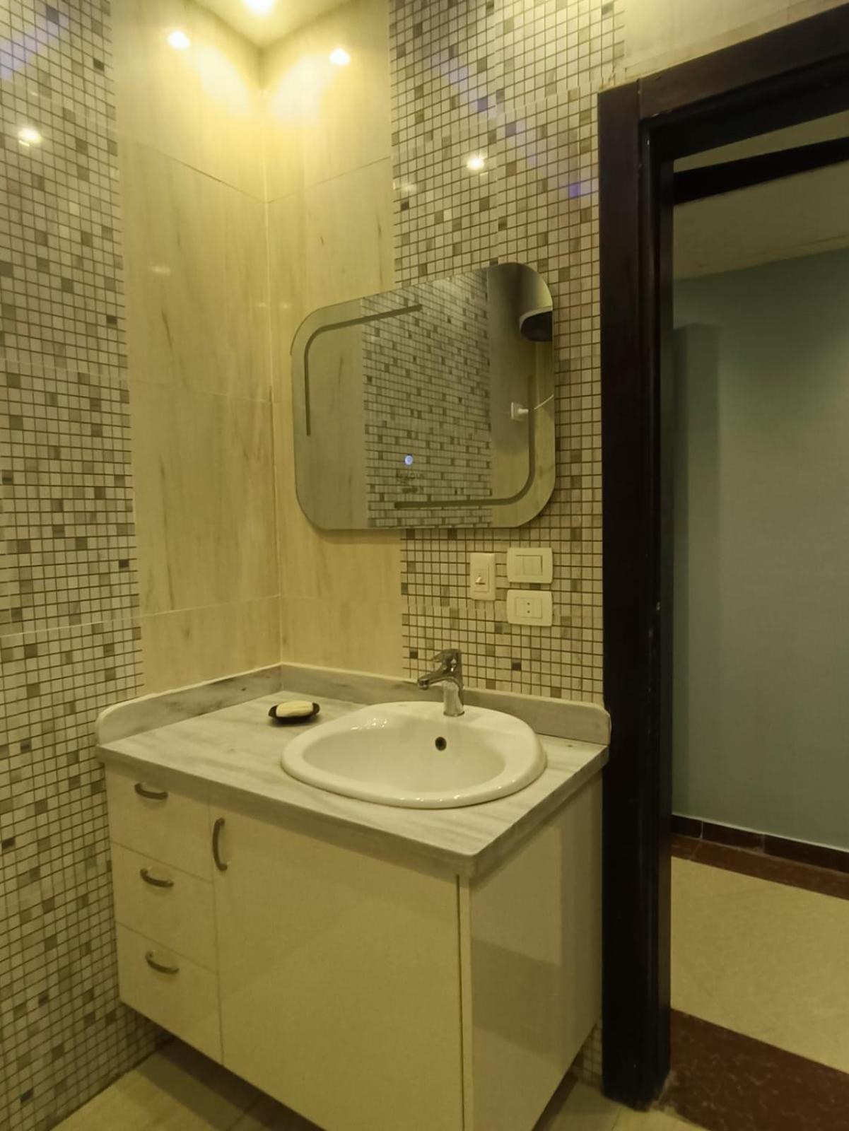 Elite Private Free Wifi Apartment