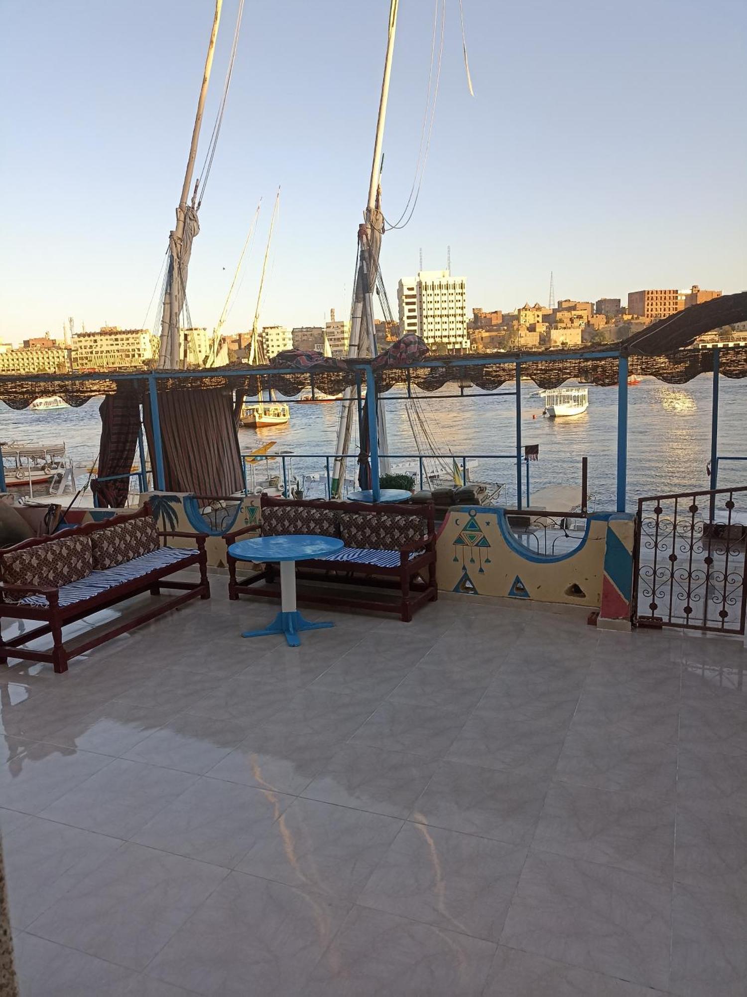 Awi Aswan