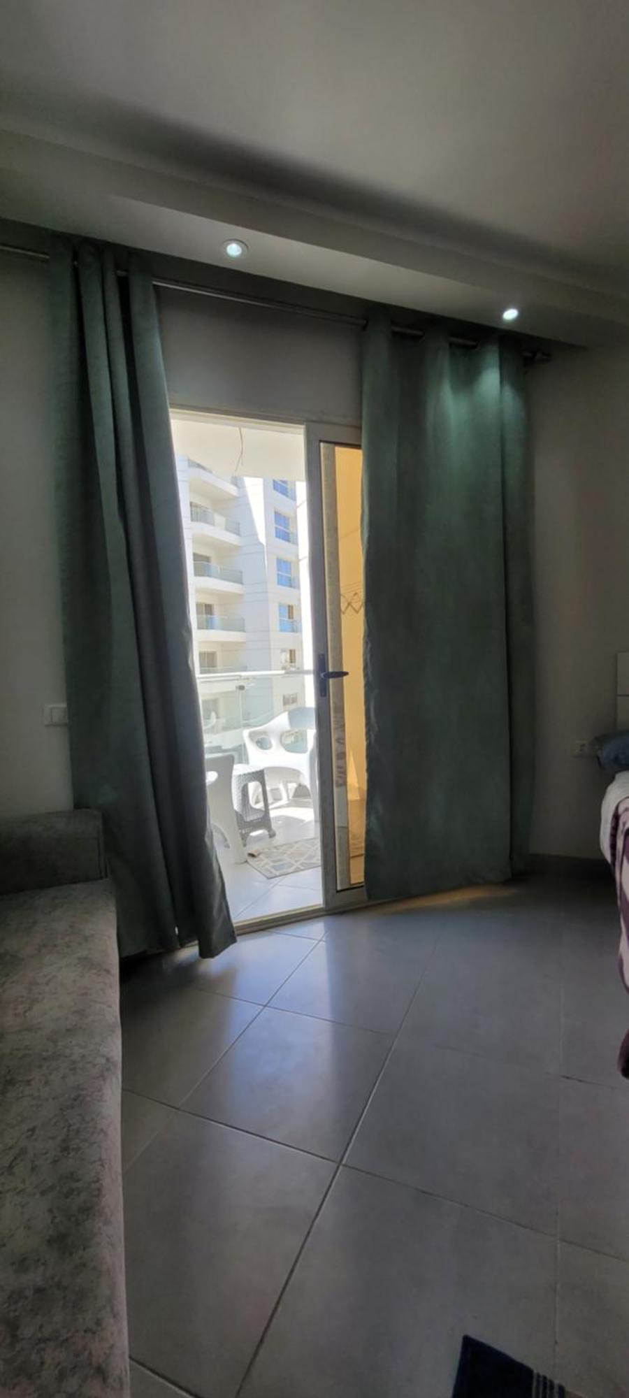 Excellent 5 Minutes From Downtown, Front Free Wifi Apartment *