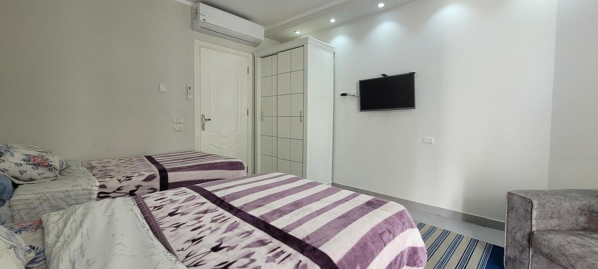 Excellent 5 Minutes From Downtown, Front Free Wifi Apartment