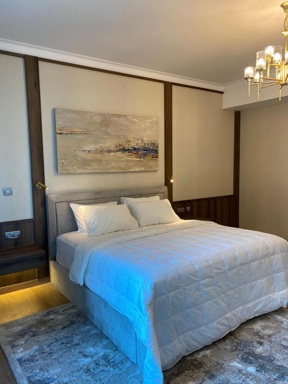 Three Bedrooms In Nile Maadi Cairo