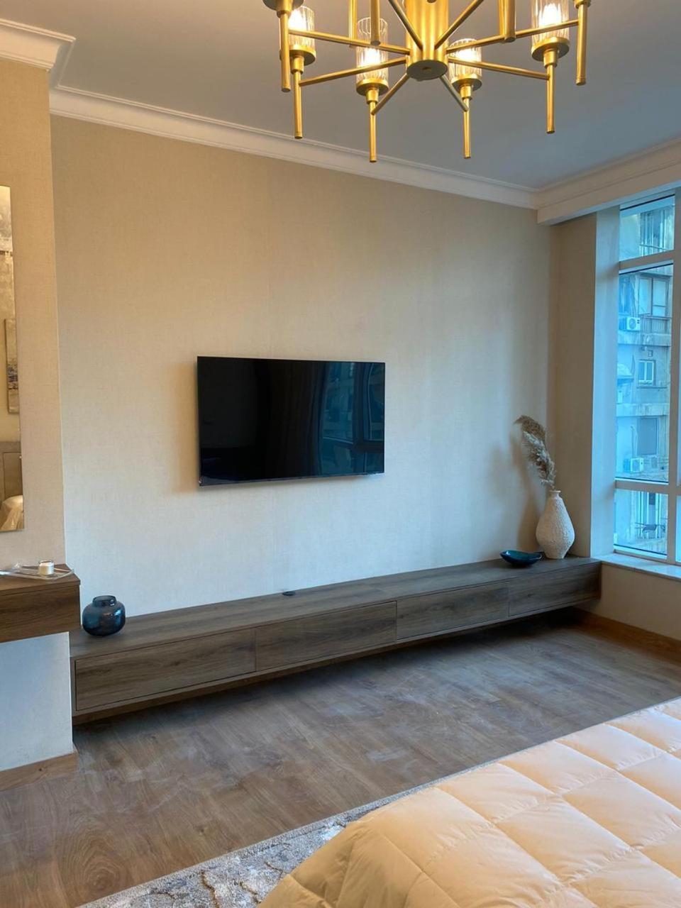 Apartment Three Bedrooms In Nile Maadi Cairo
