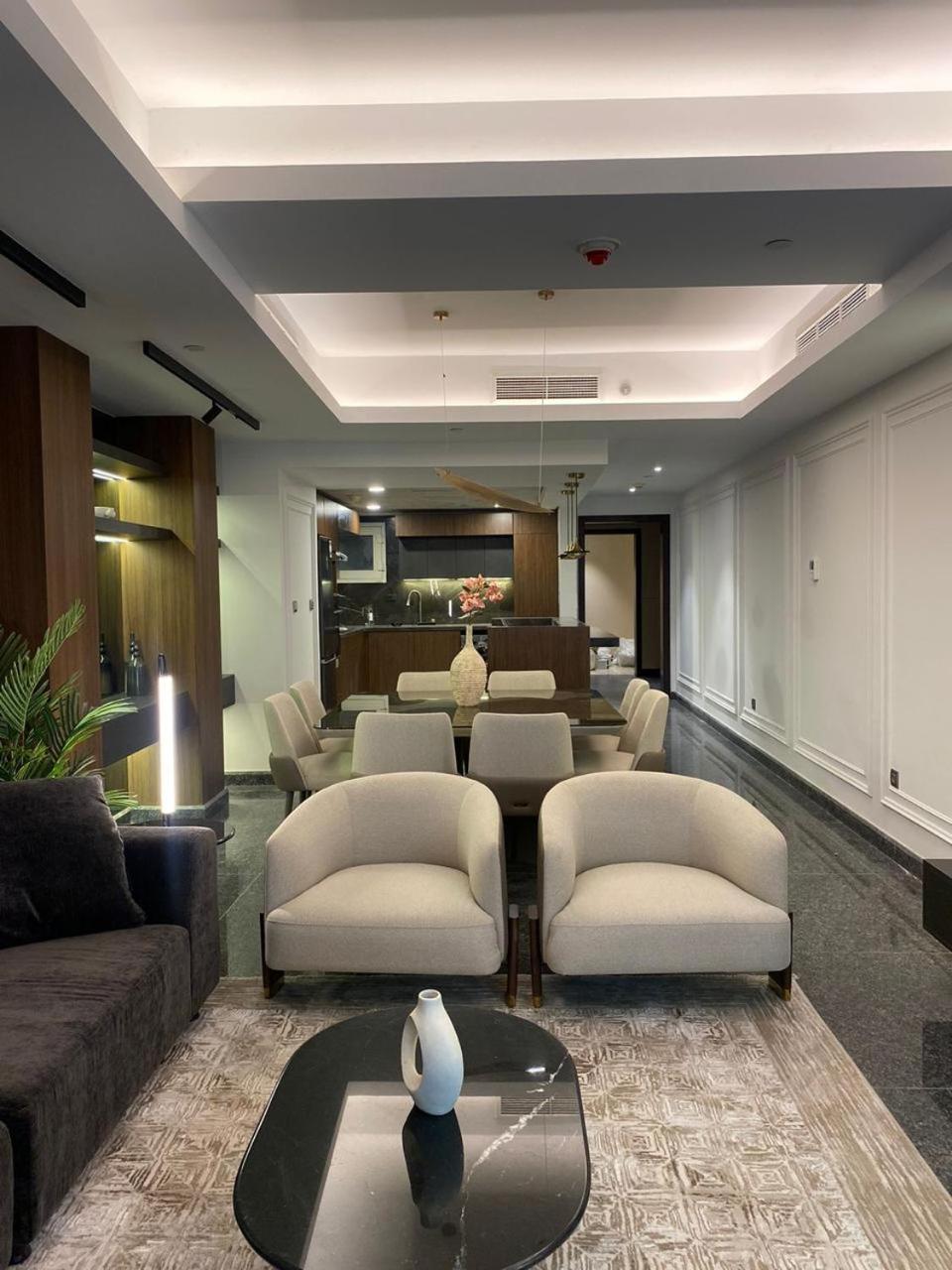 Three Bedrooms In Nile Maadi Apartment