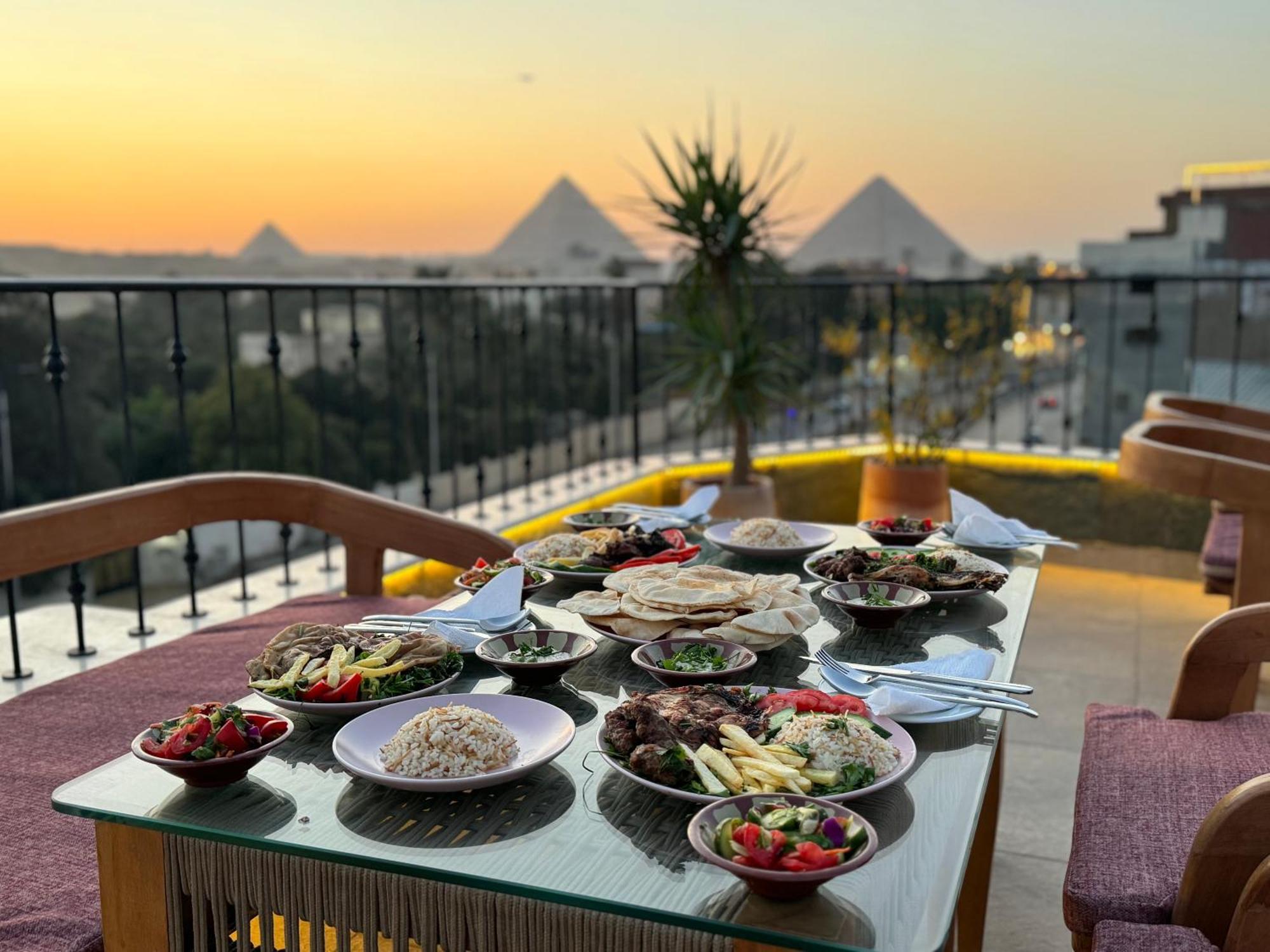 Otel Almas Pyramids