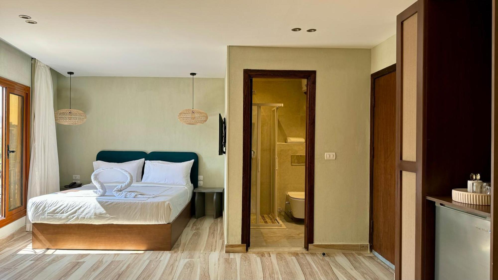 Almas Pyramids Otel 4*