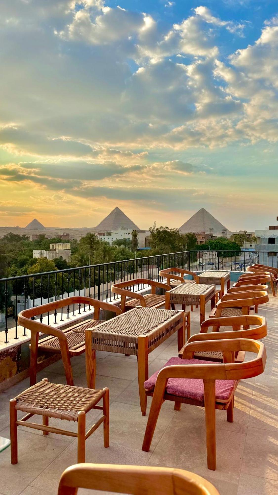 Almas Pyramids 4*