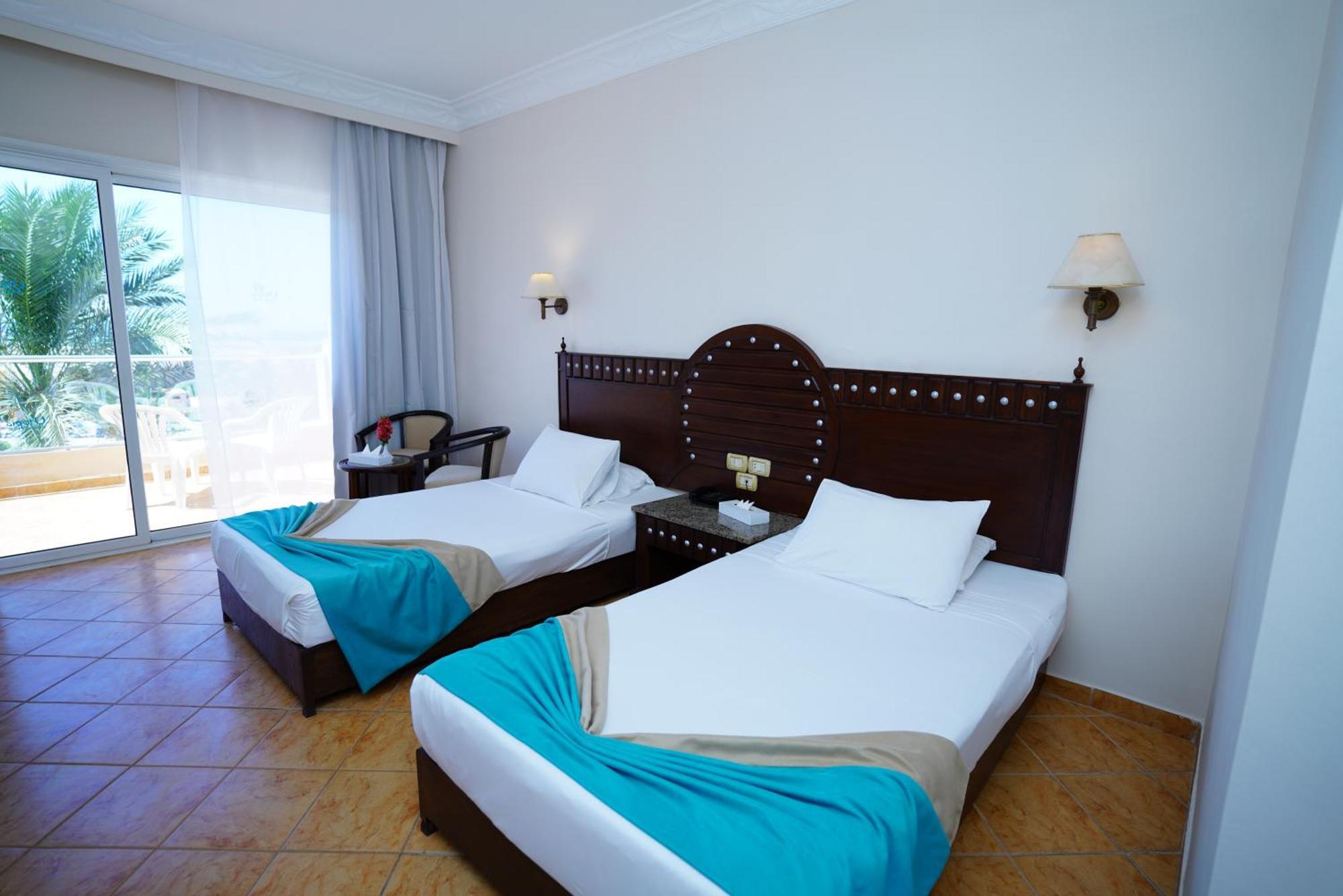 Utopia Club 4* El Qoseir