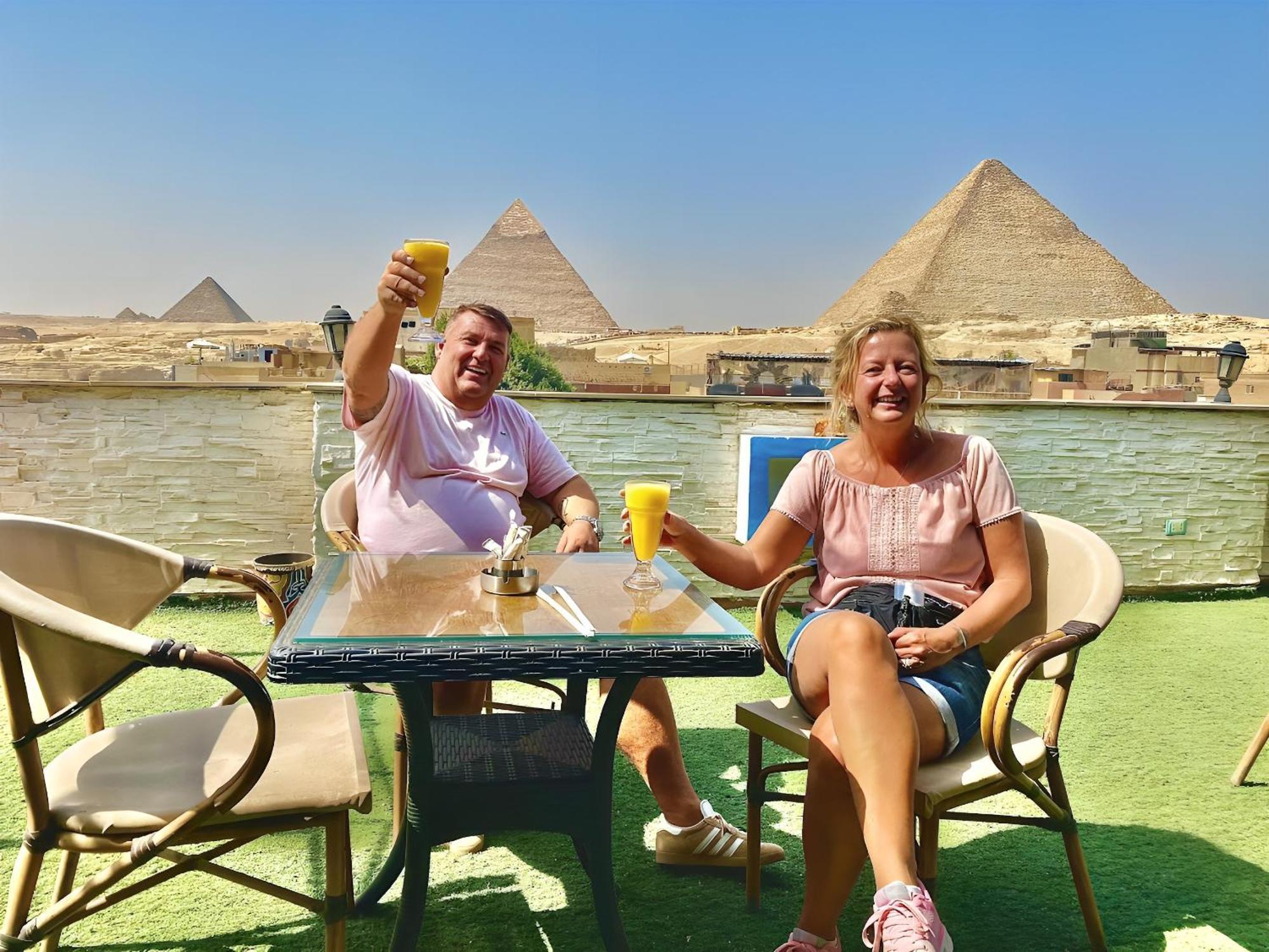 Otel Weekend Pyramids 5*