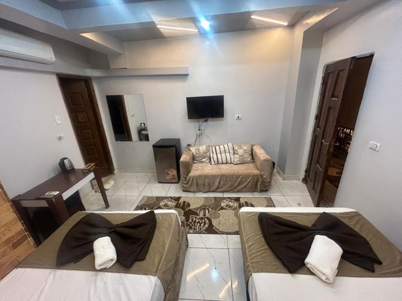 Otel Weekend Pyramids 5*