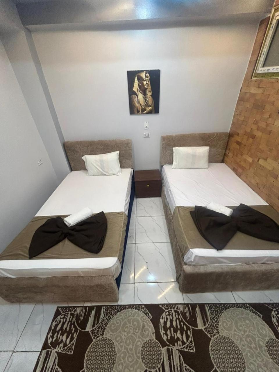 Otel Weekend Pyramids Kafret el-Gabal