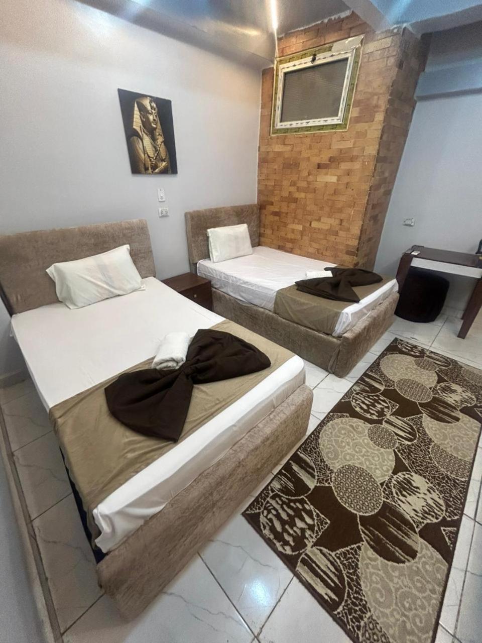 Weekend Pyramids Otel 5*