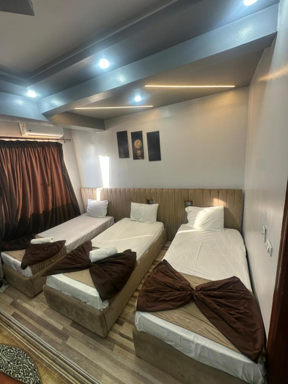 Weekend Pyramids Kafret el-Gabal