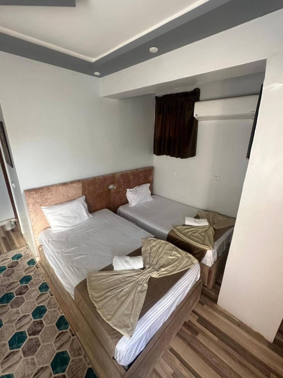 Weekend Pyramids 5* Kafret el-Gabal