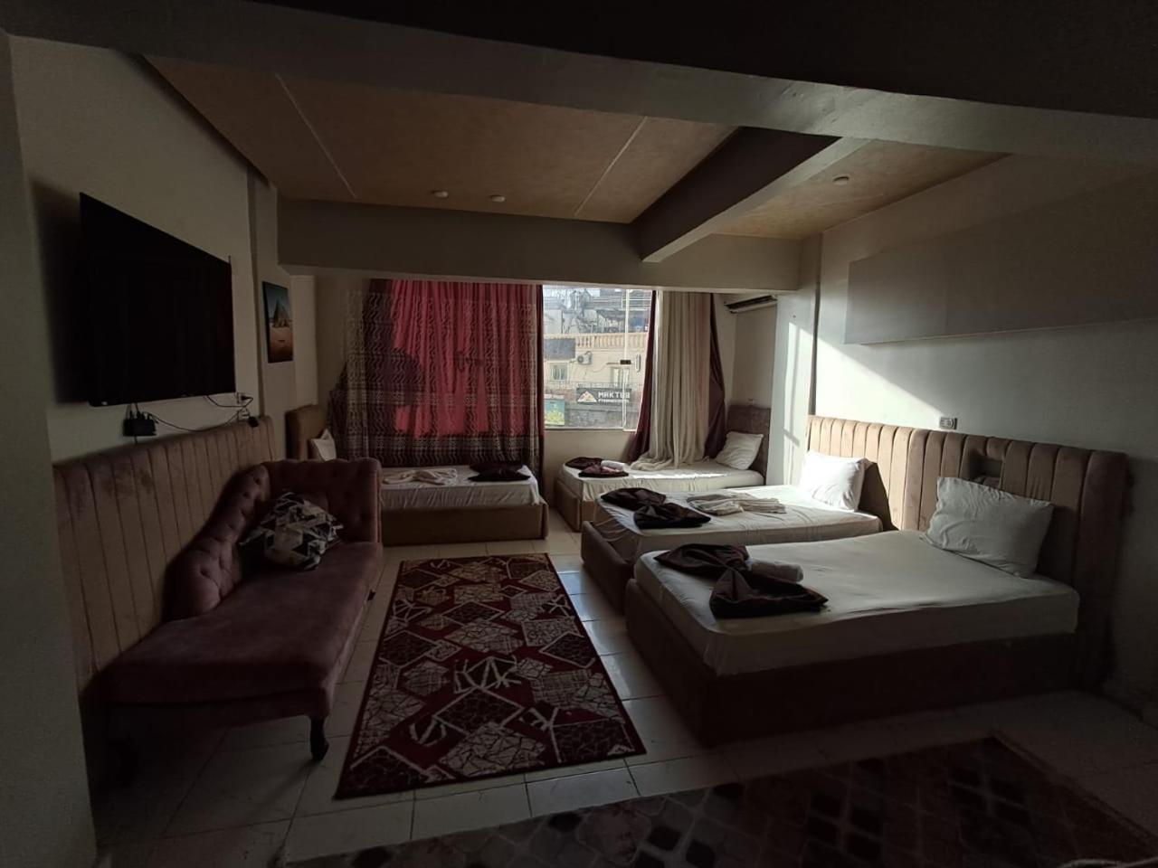 Hotel First Pyramid 4*