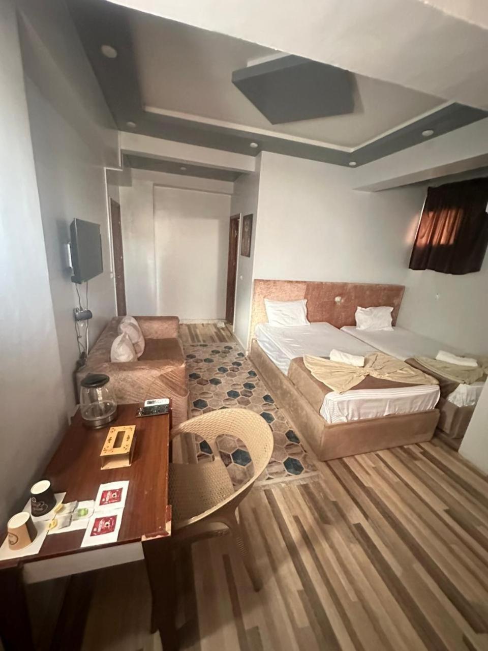 First Pyramid Hotel Kafrat al Jabal