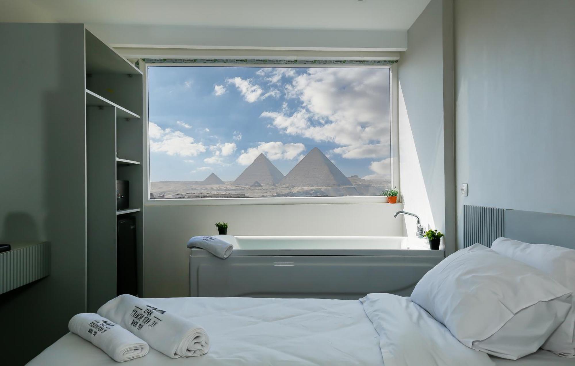 Dar Pyramids View - Rooftop *