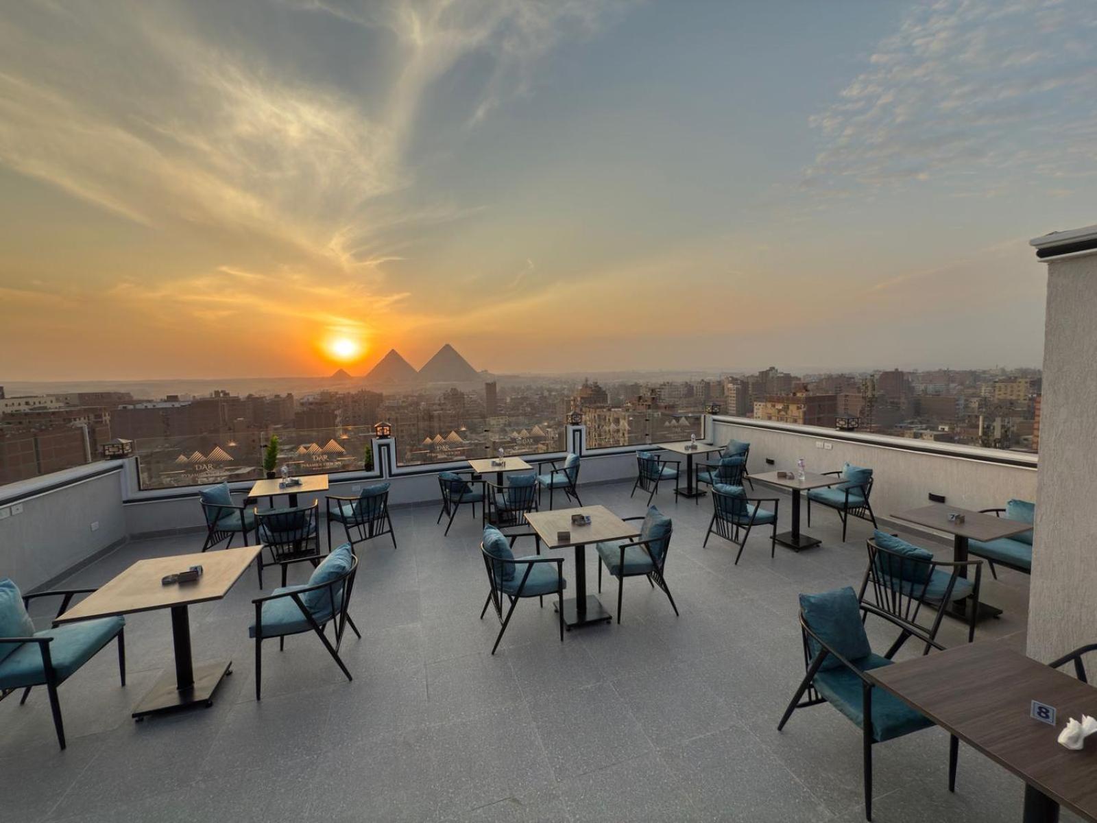 Hostel Dar Pyramids View - Rooftop Kafret el-Gabal