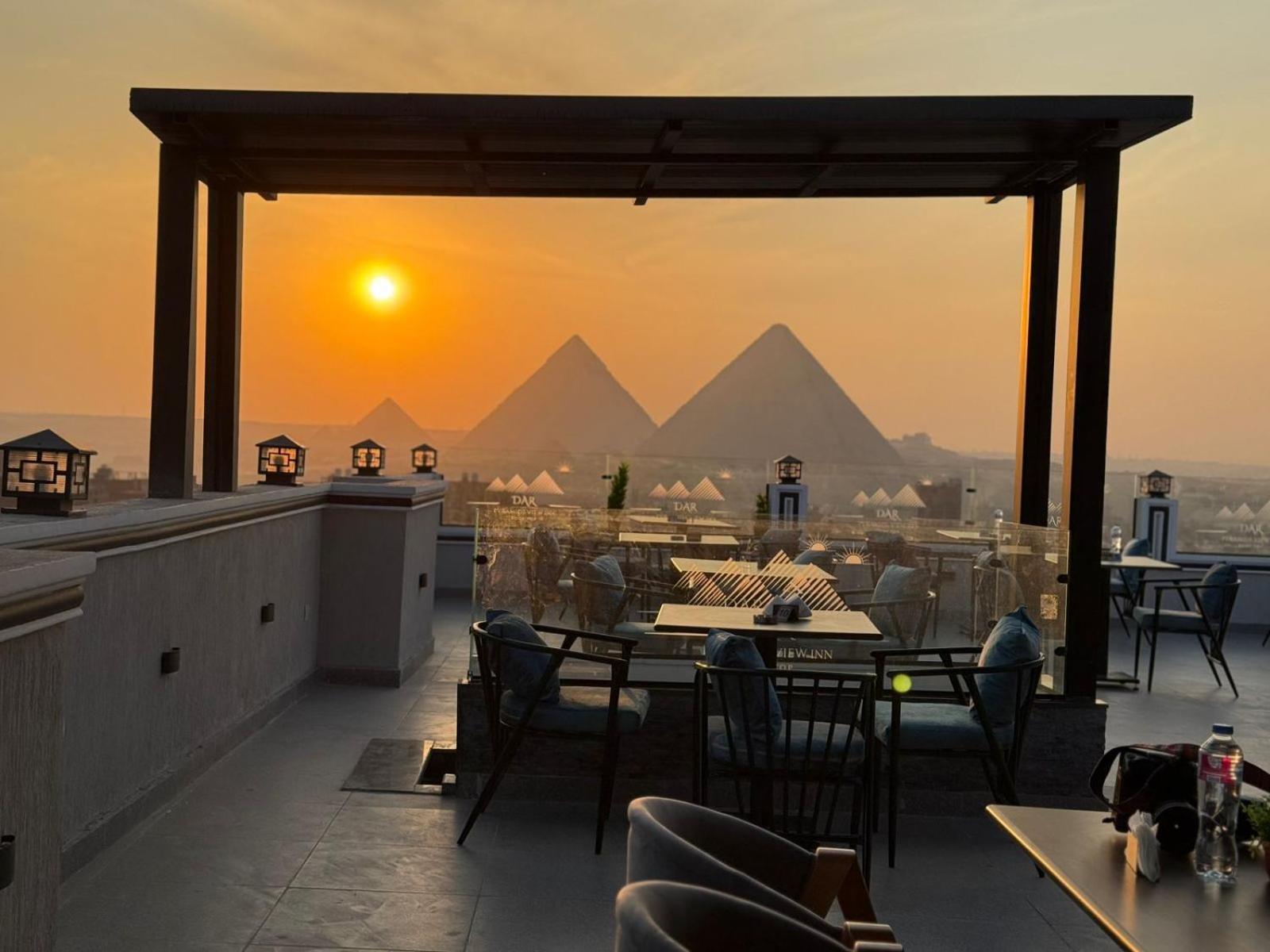 Dar Pyramids View - Rooftop Kafret el-Gabal