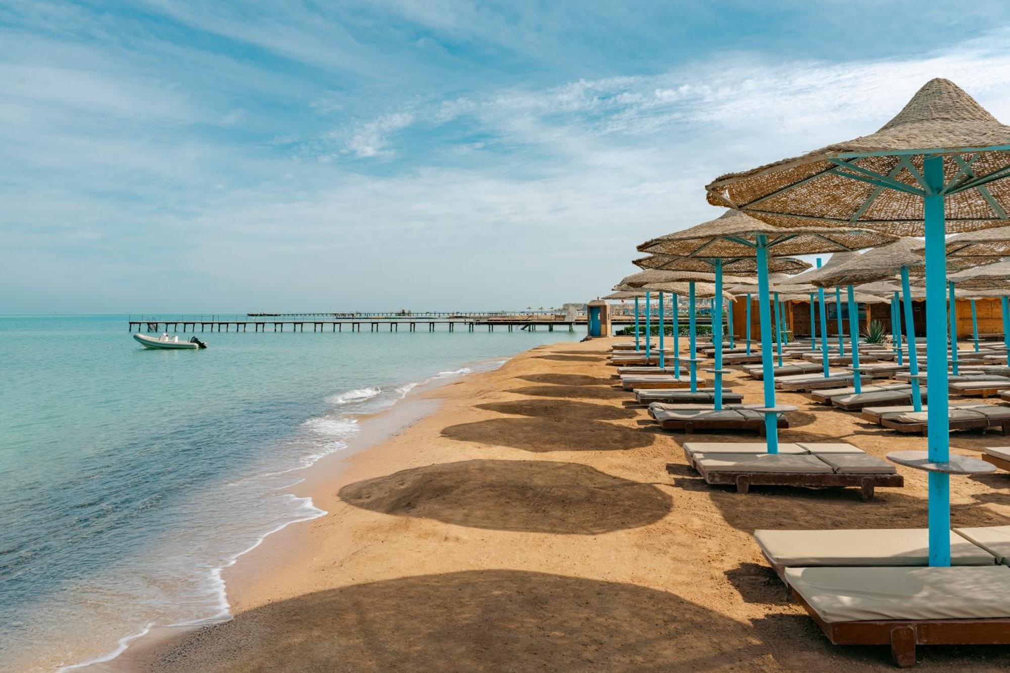 Resort Sunrise Alora Aqua Park