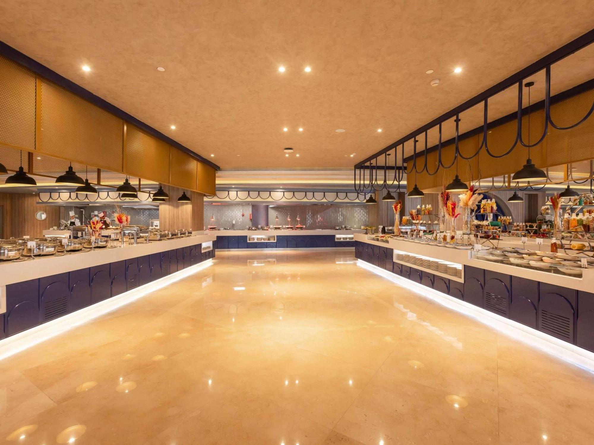 Rixos Radamis Sheikh - Free Jennifer Lopez Concert Access July 4 - 2 Kids Free Resort