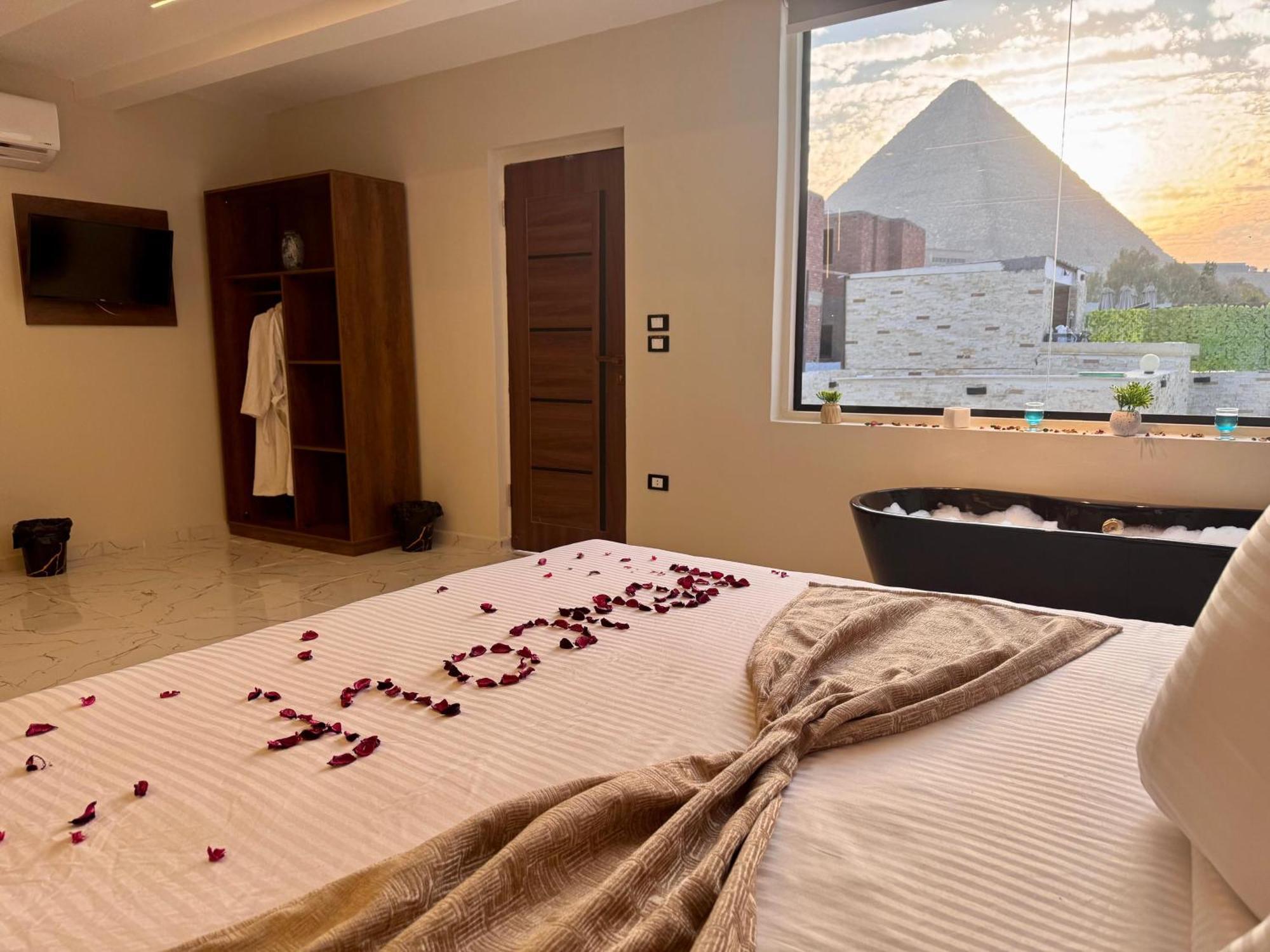 New Golf Pyramids View Hotel 3*