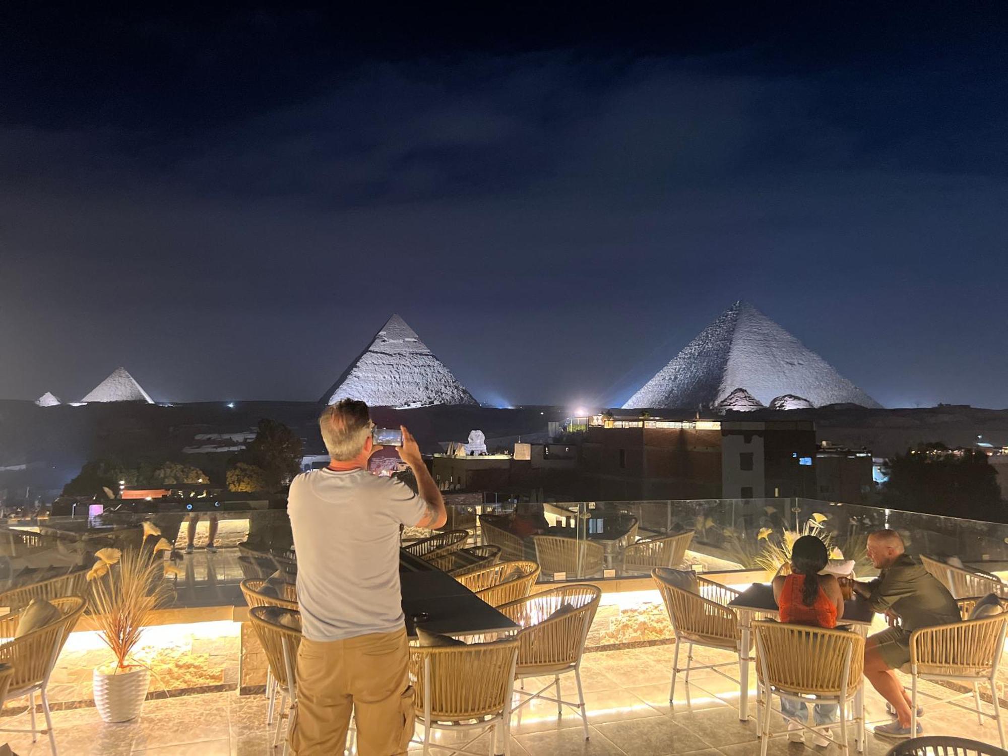 Pyramids And Sphinx 4* Kafret el-Gabal