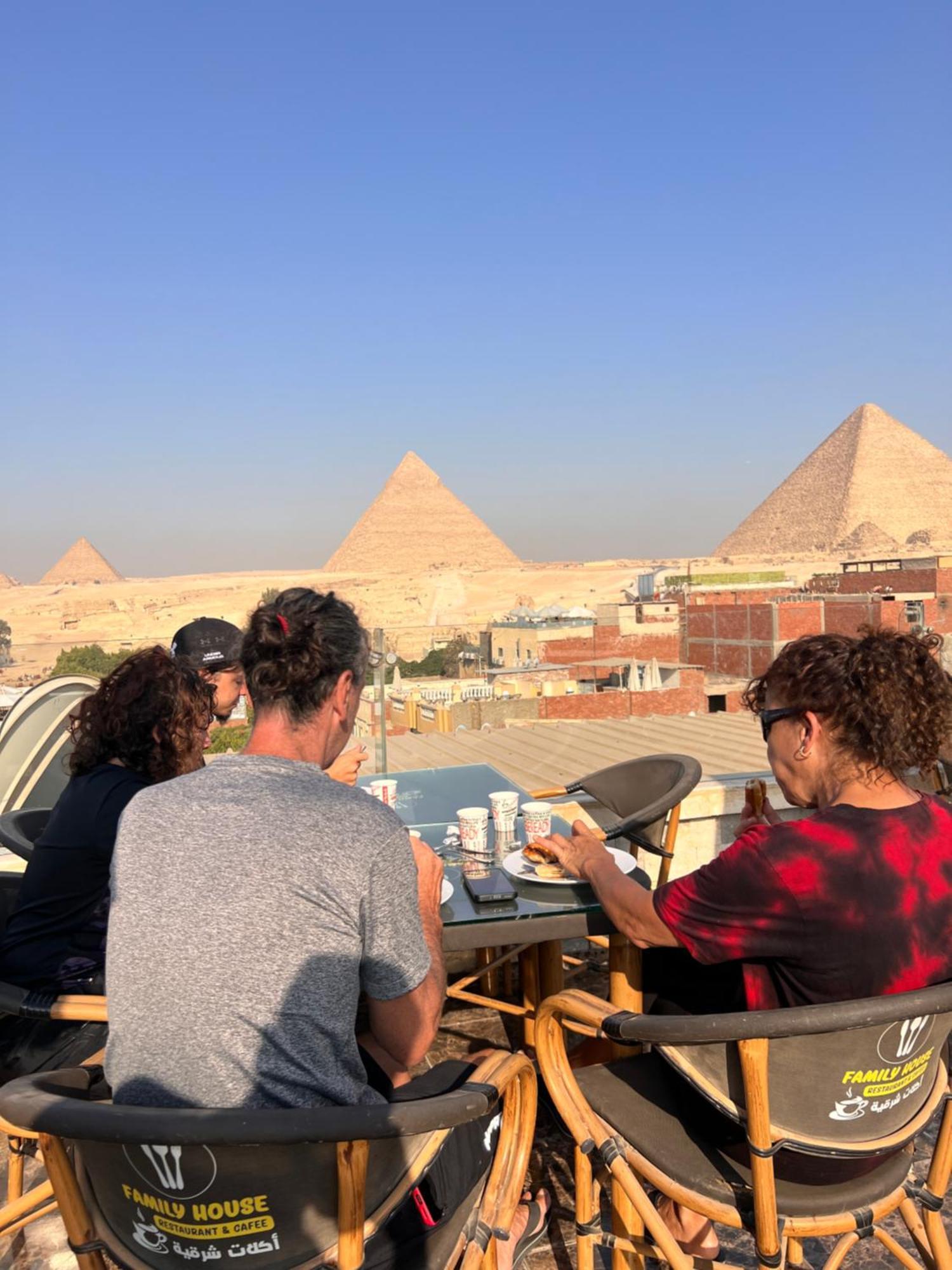Pyramids And Sphinx 4* Kafret el-Gabal