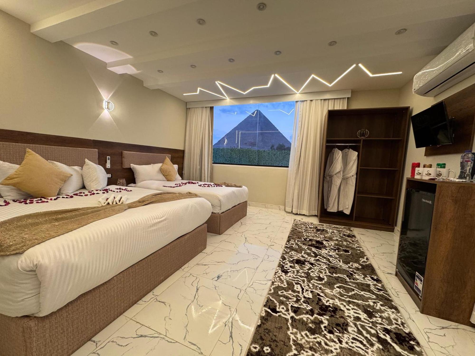 New Golf Pyramids View Hotel
