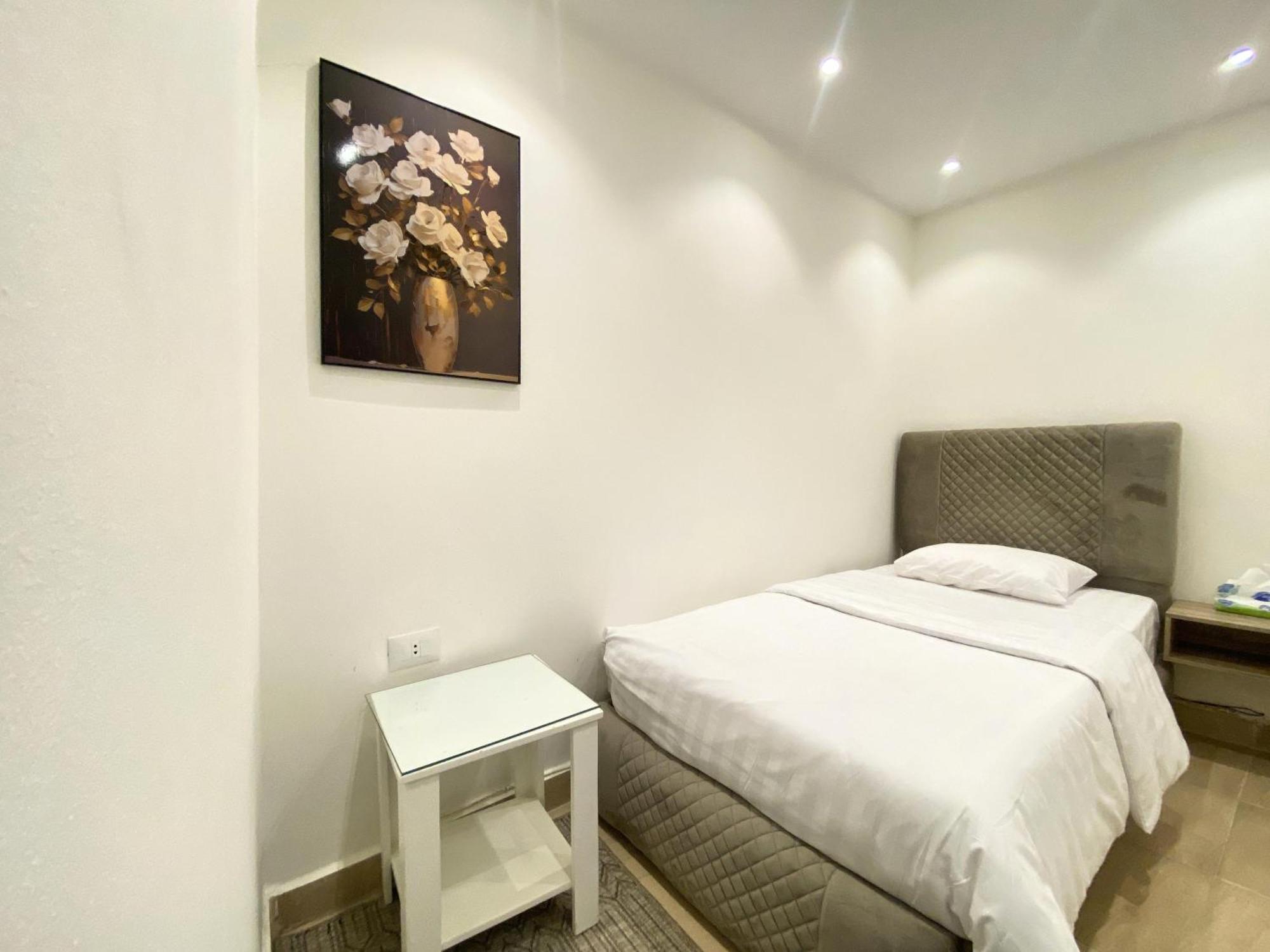 Bed & Breakfast Seven Pyramids Panoramic View Kafrat al Jabal
