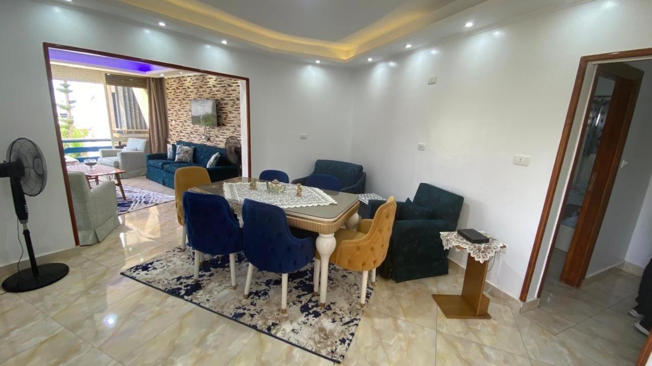 Salah Eldin 2 Bed Super Lux , Garden&sea View, First Floor , Family Only سوبر لوكس دور اول المعموره الشاطىء بجوار المنتزه Mamoura مع كارنيهات الدخول طول السنه و الشاطىء الخاص من اول مايو لنهايه اكتوبر للعائلات Apartament *